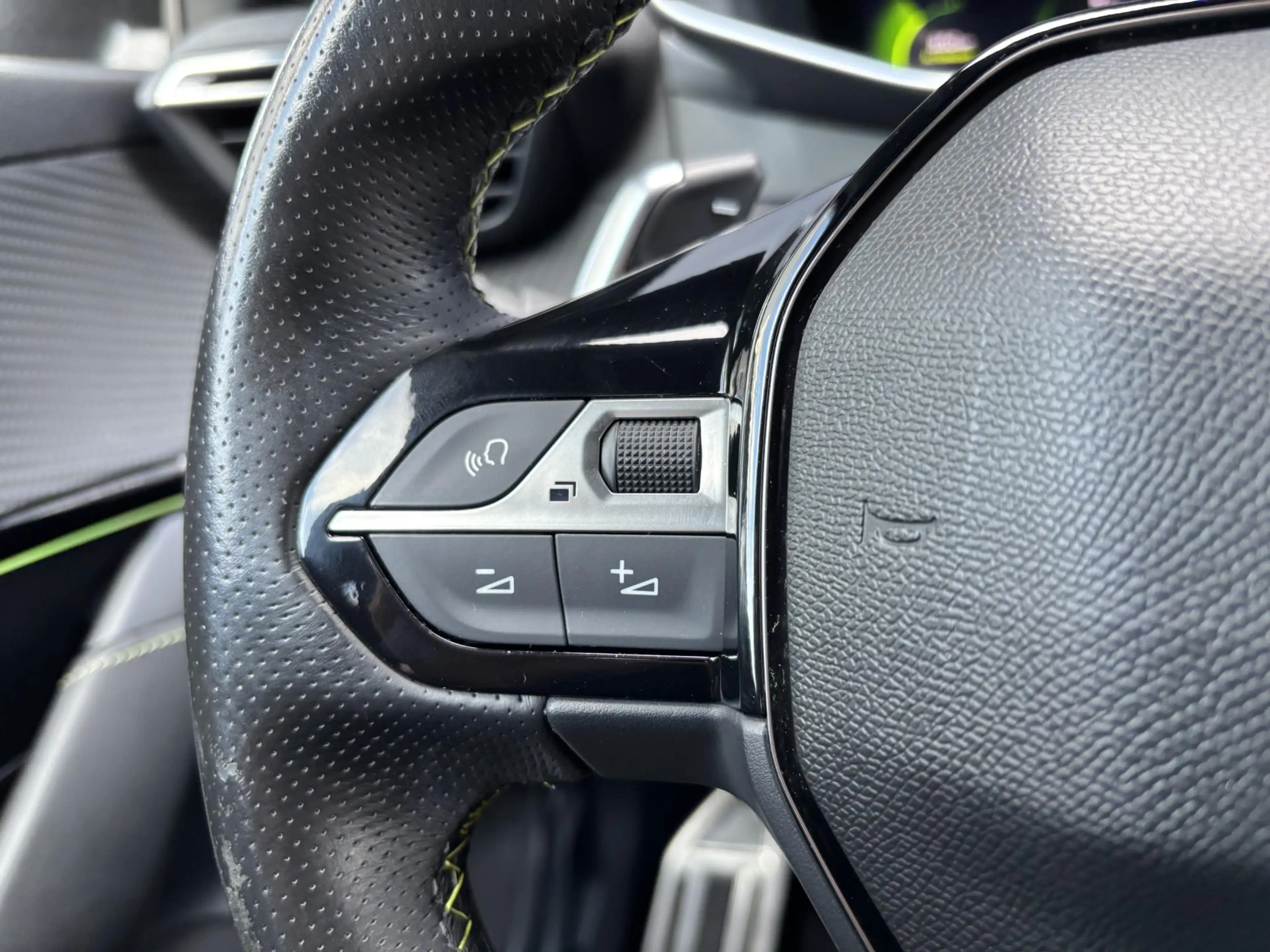 Peugeot 208 1.2 PureTech GT-Line Automaat | Focal Hifi Systeem — photo 14