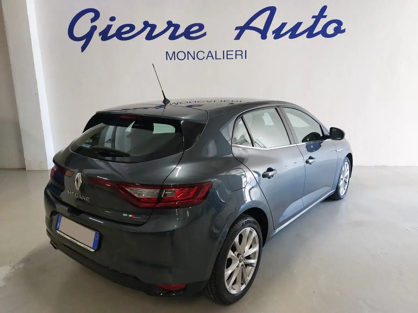 Renault Megane Mégane Blue dCi 115 CV Duel2 Gri - 2