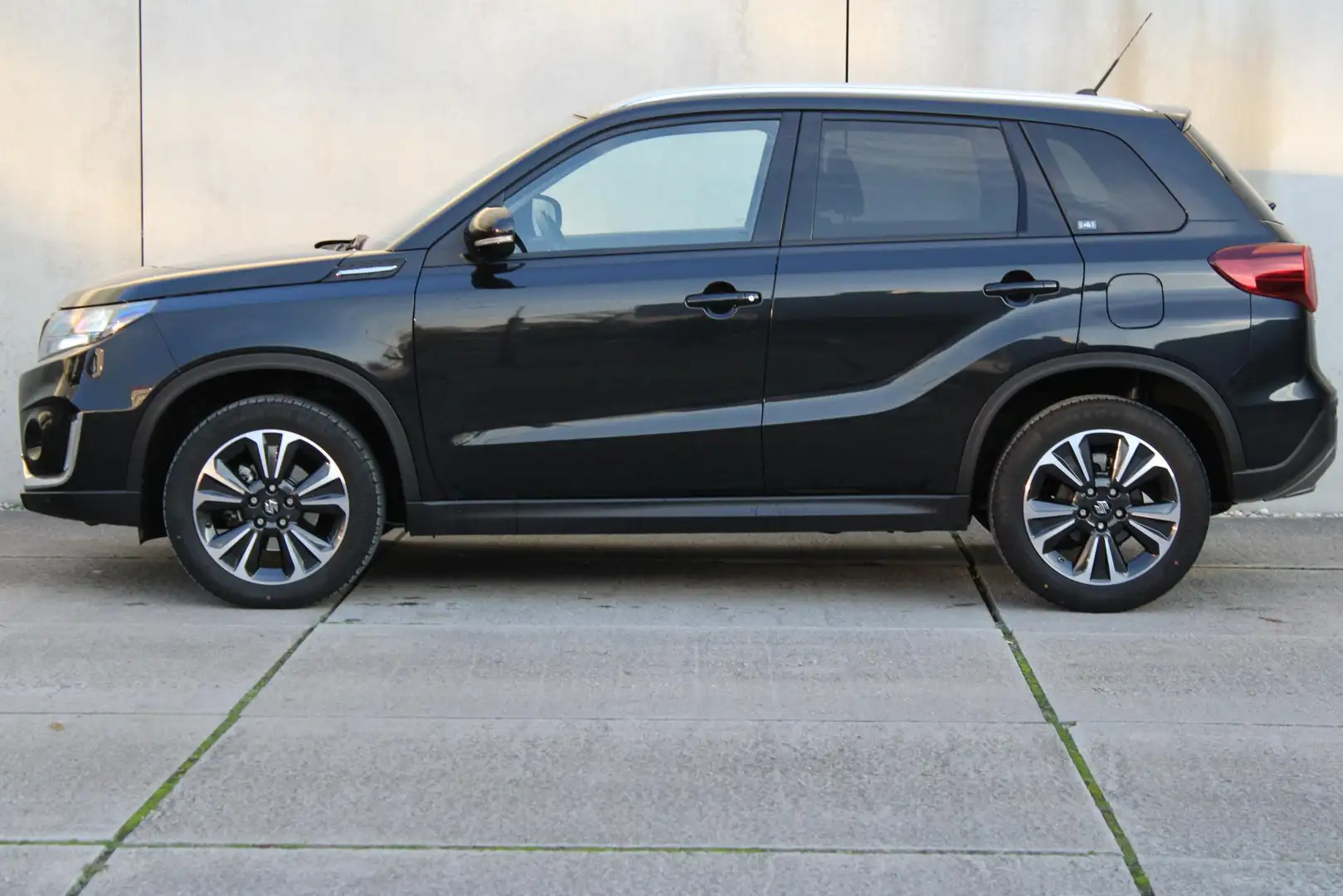 Suzuki Vitara 1.4 Boosterjet Style Smart Hybrid / 129 PK / NAVI Noir - 2