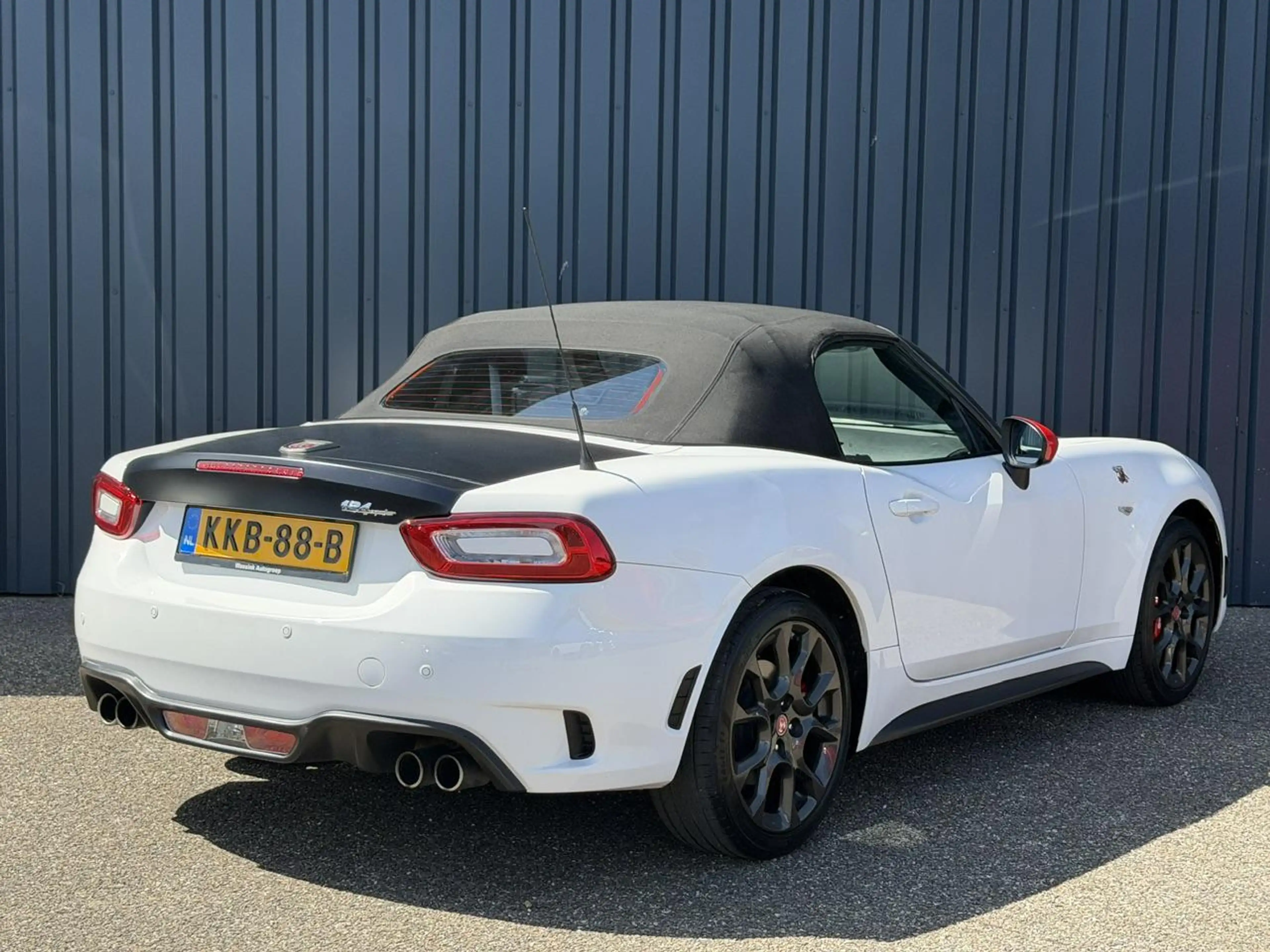 Fiat 124 Spider Abarth 1.4 MultiAir Turbo Automaat | Volledige his — photo 12
