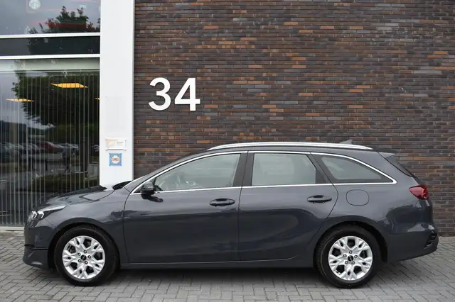 Kia Ceed view 7