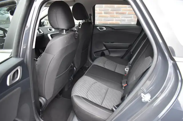 Kia Ceed view 11