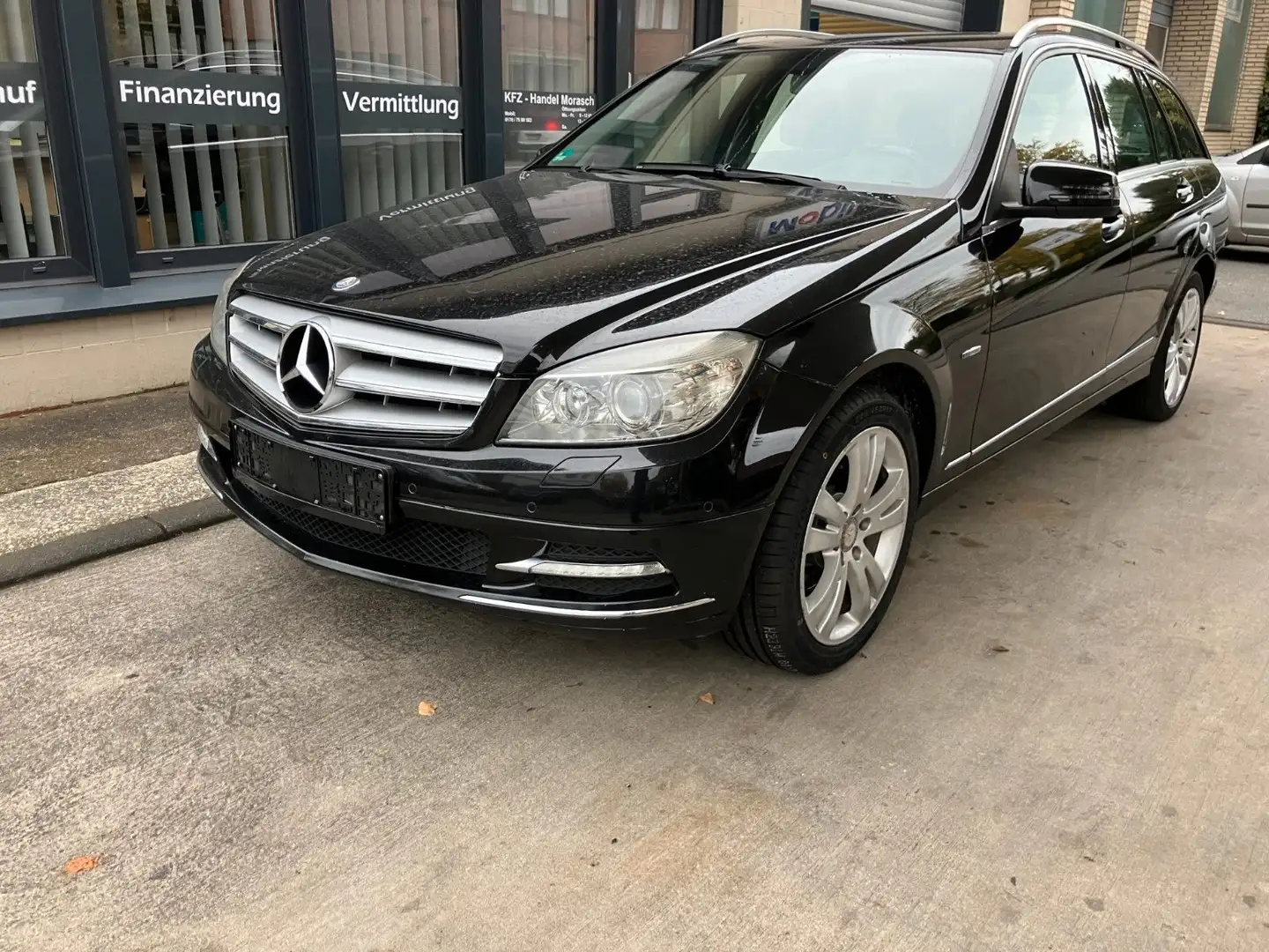 Mercedes-Benz C 200 CDI  Avantgarde  Automatic Noir - 1