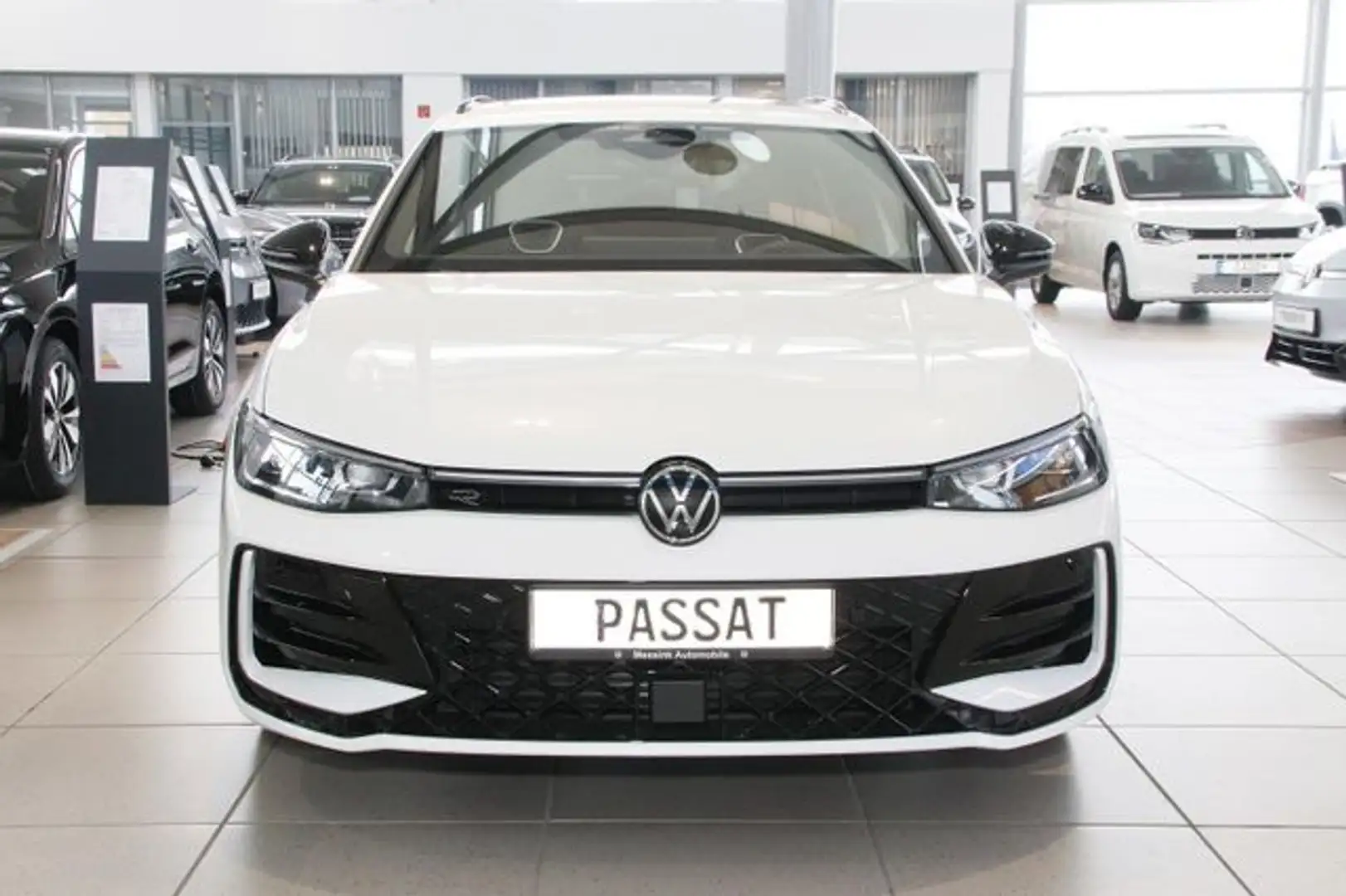 Volkswagen Passat Variant R-Line 2,0 l TDI DSG*BlackStyle*M Bianco - 2