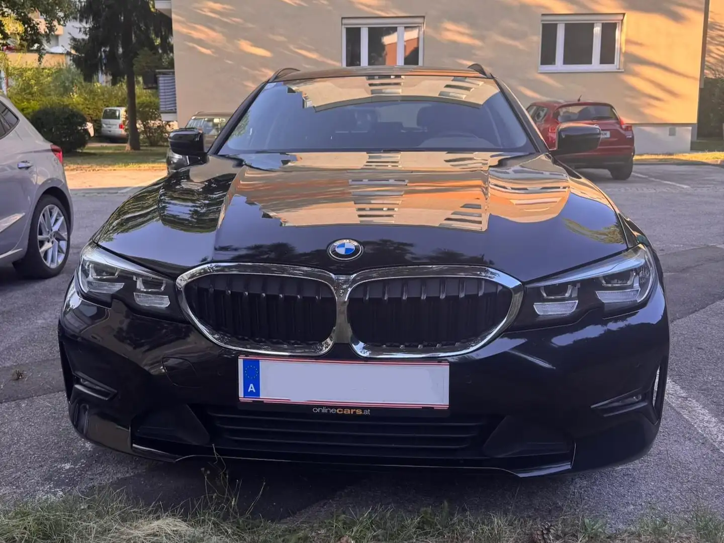 BMW 318 318d 48 V Touring Aut. Schwarz - 2