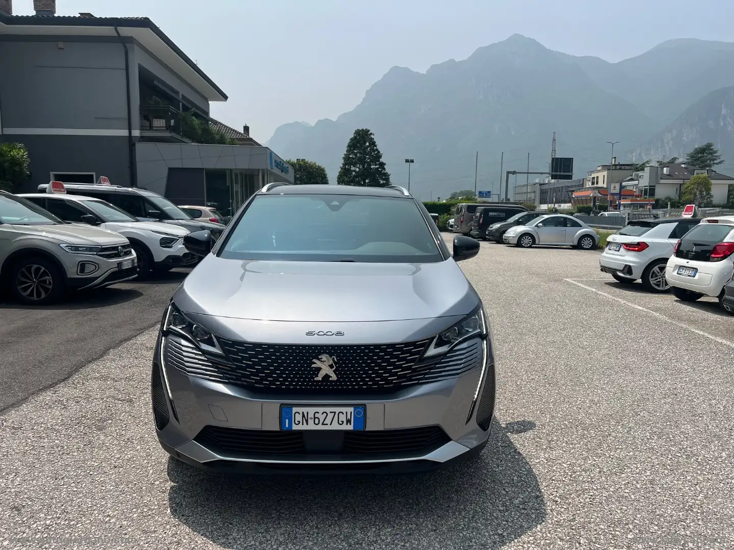Peugeot 5008 BlueHDi 130 S&S EAT8 GT Grigio - 2