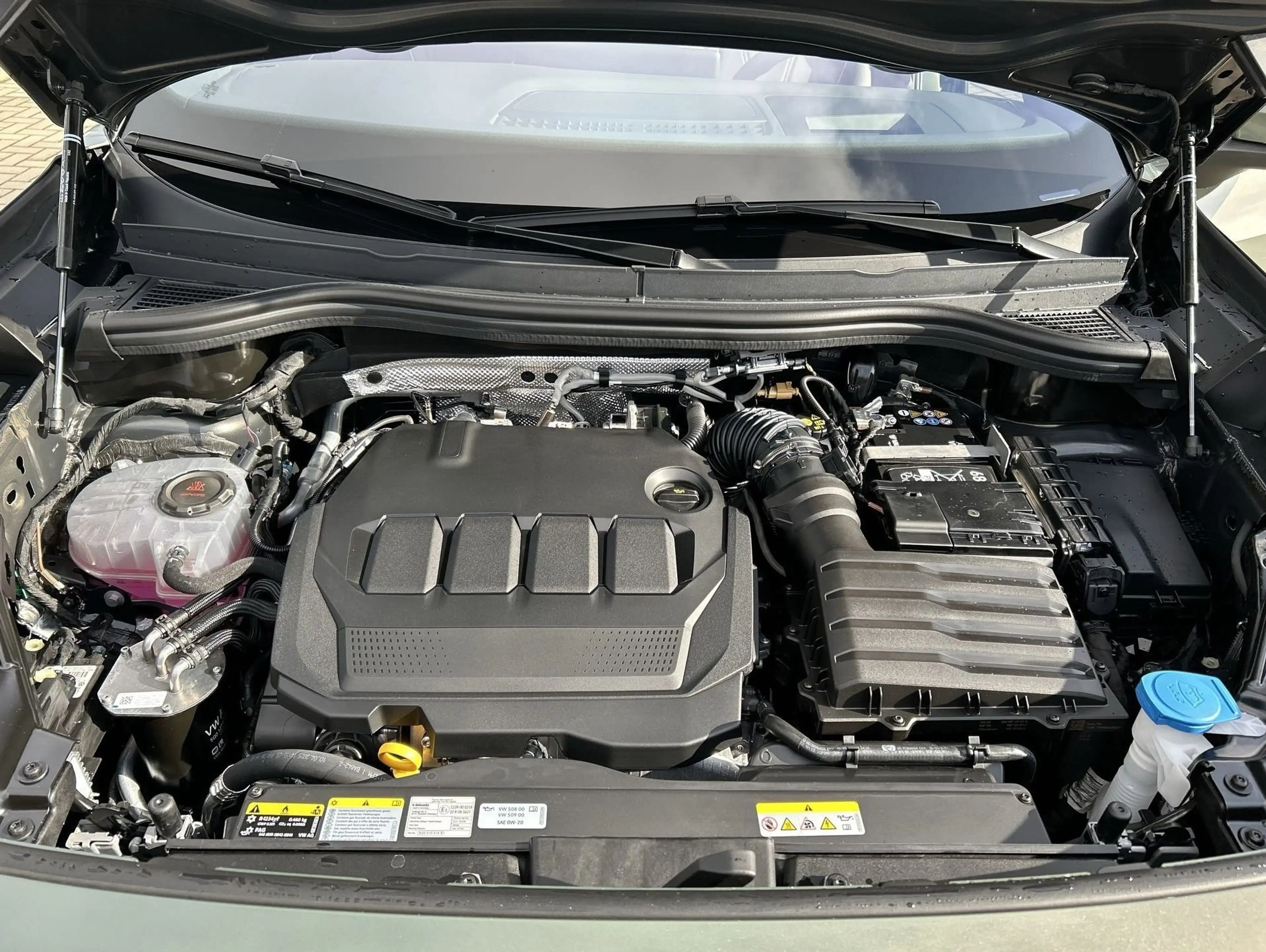 Volkswagen Tayron Elegance 2.0 l TDI 7-S AHK Komfort+ Leder — photo 14
