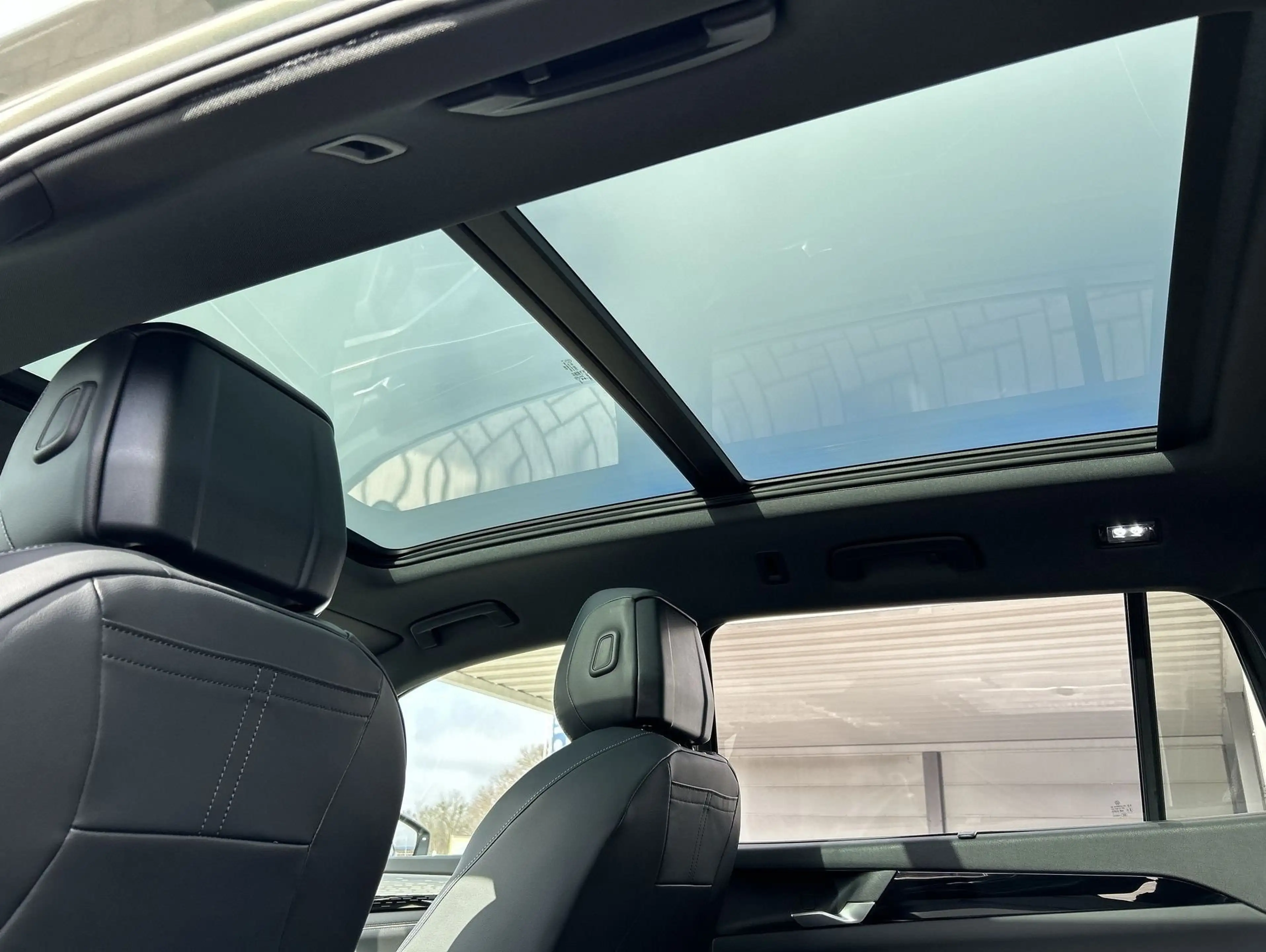 Volkswagen Tayron Elegance 2.0 l TDI 7-S AHK Komfort+ Leder — photo 13
