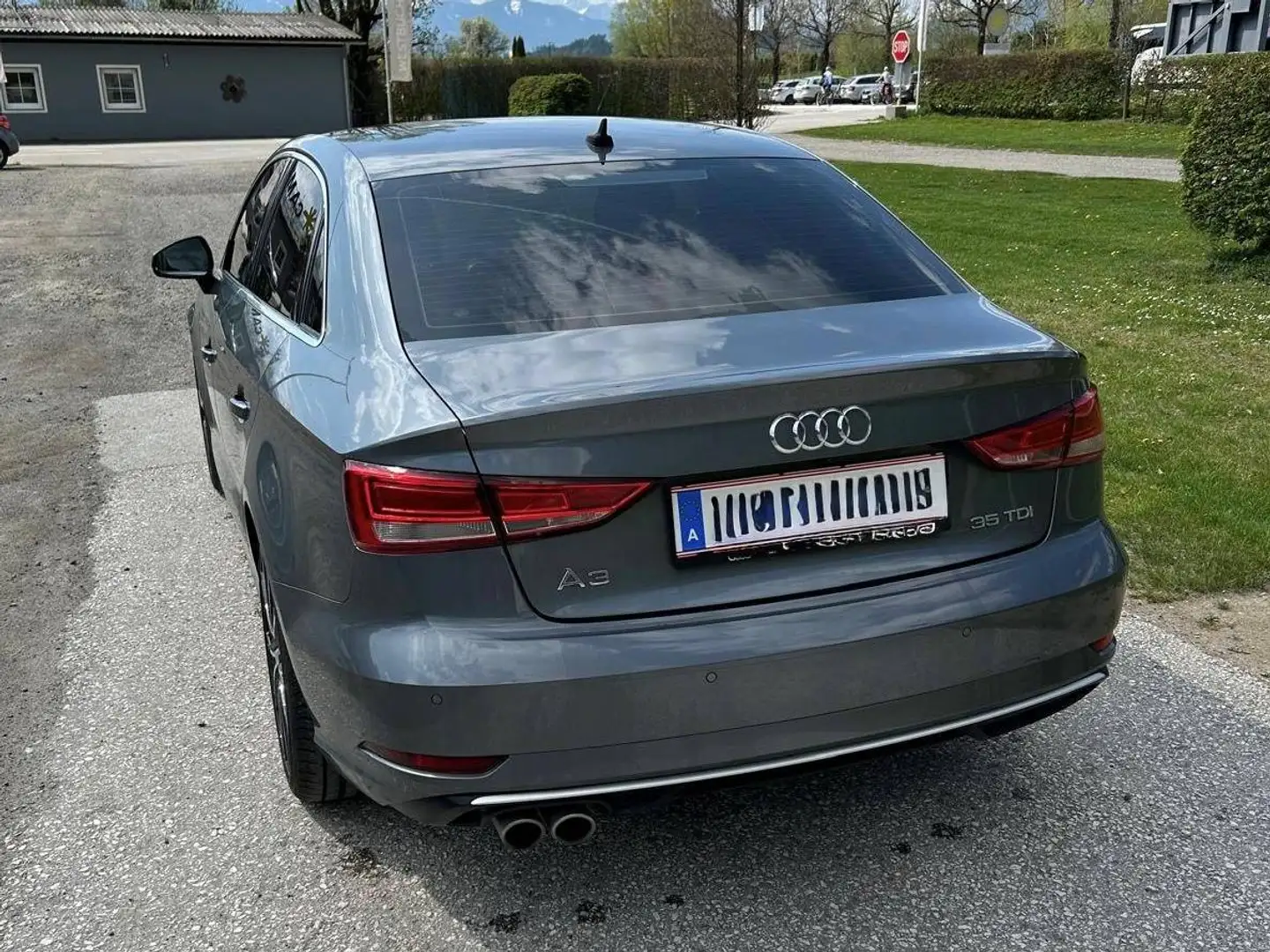 Audi A3 A3 2,0 TDI S-tronic sport sport Grau - 2