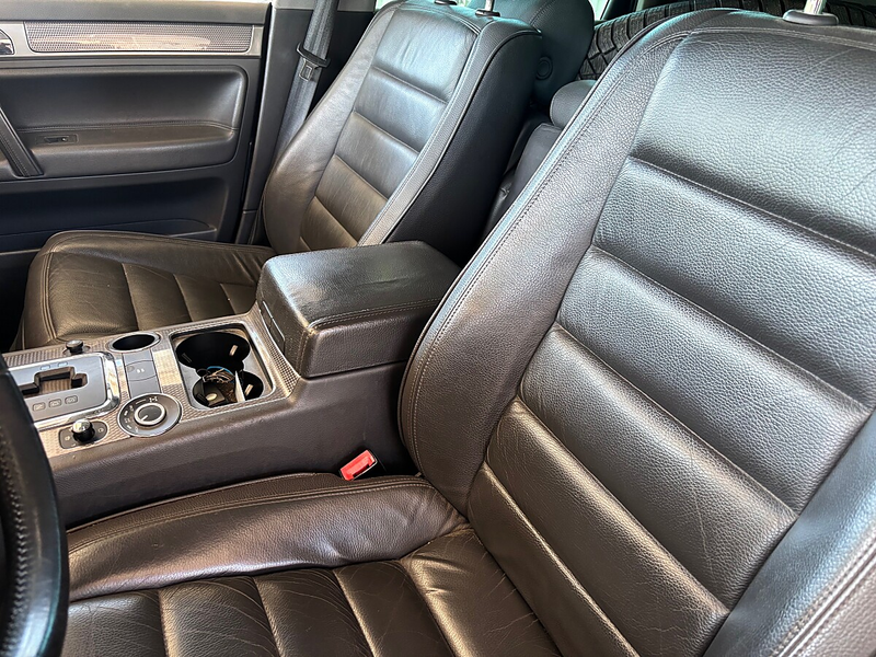 Volkswagen Touareg 3,0 V6 TDI DPF Tiptronic — photo 11