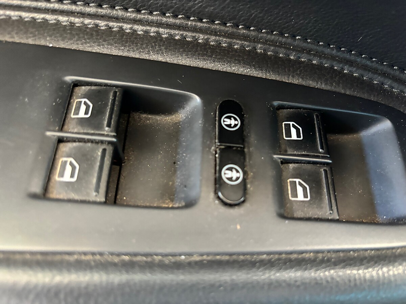 Volkswagen Touareg 3,0 V6 TDI DPF Tiptronic — photo 9