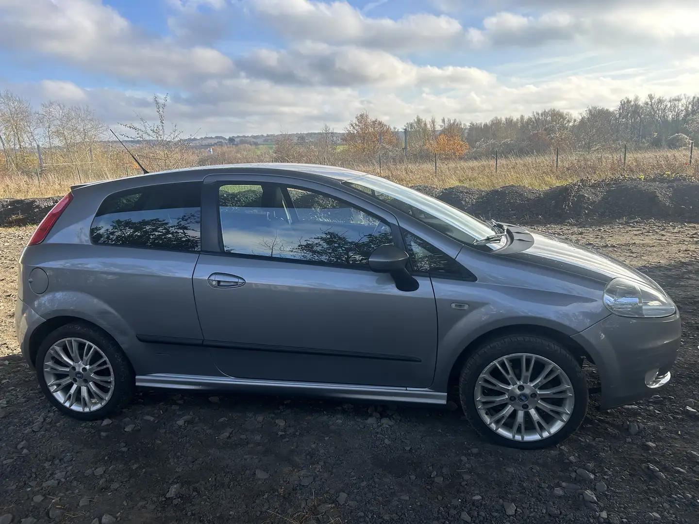 Fiat Punto 1.4 16V - 95 STEEL - 2