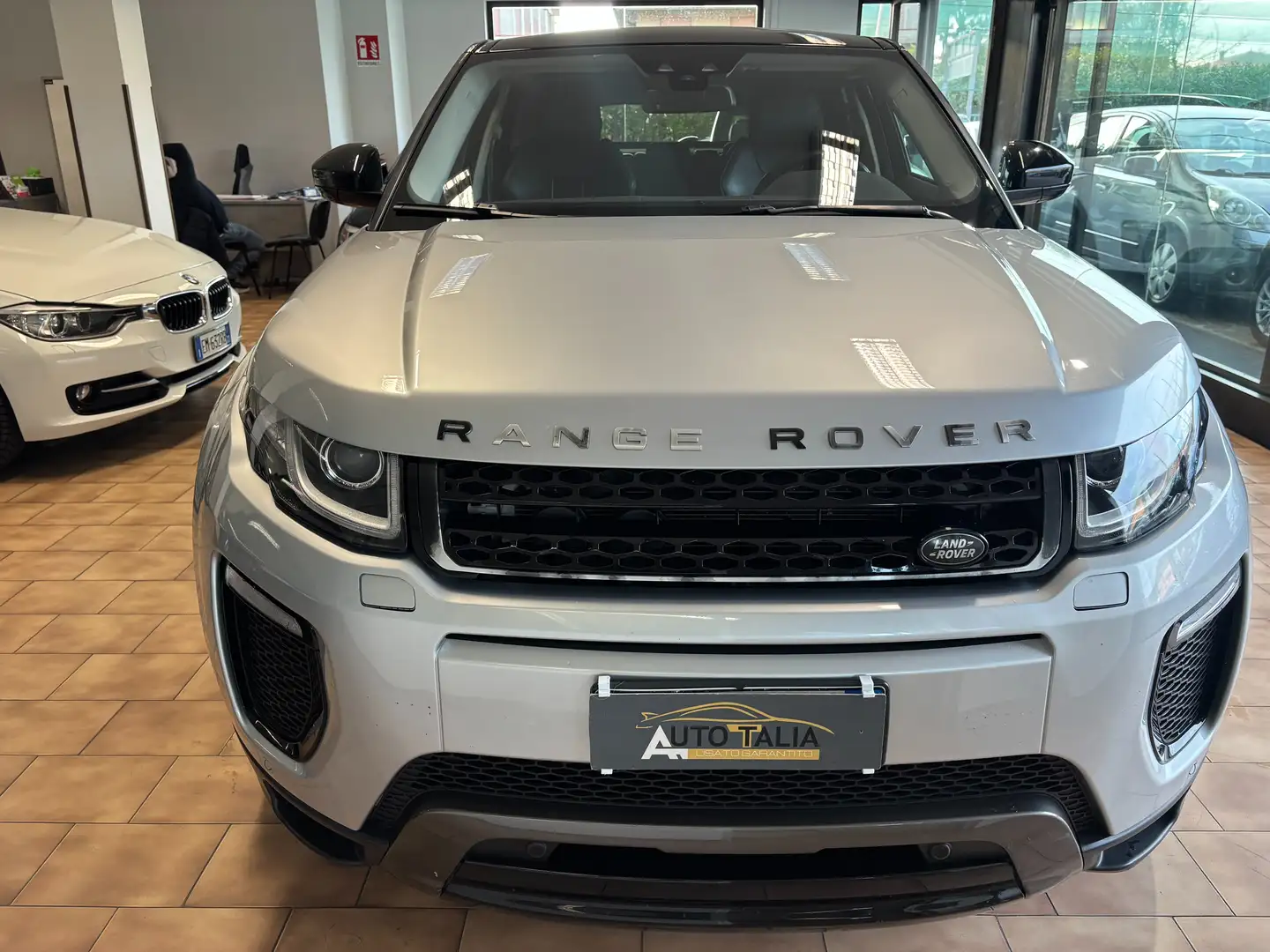 Land Rover Range Rover Evoque 2.0 td4 SE Dynamic 180cv auto Gris - 2