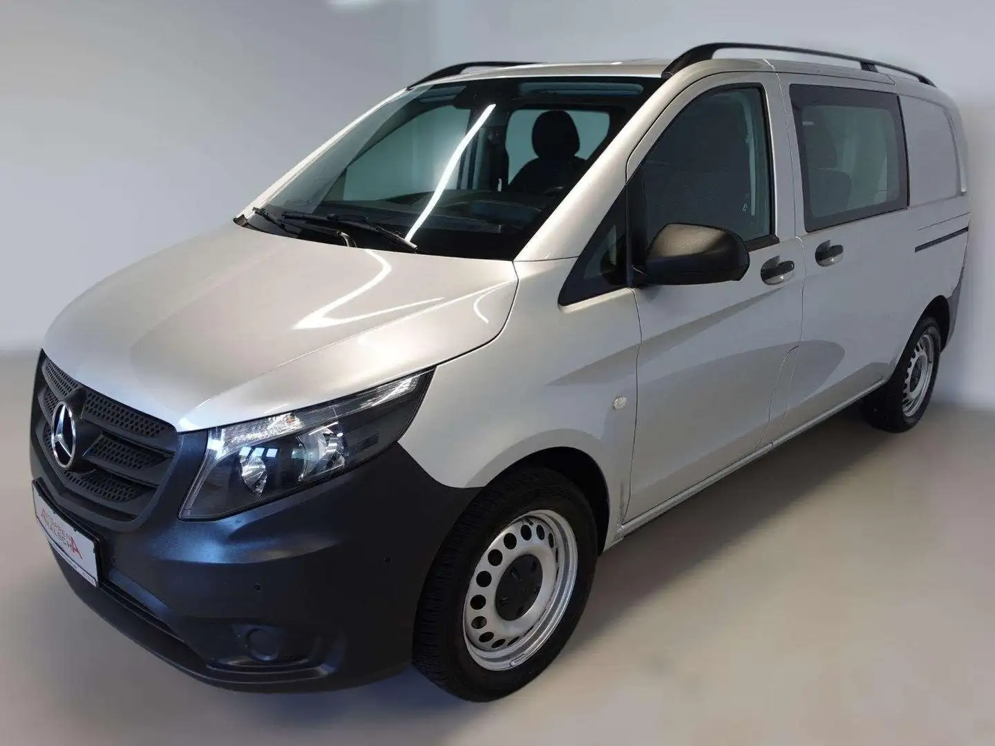 Mercedes-Benz Vito 114 CDI Aut. 4x4 kompakt Mixto Regal Klima Grau - 1