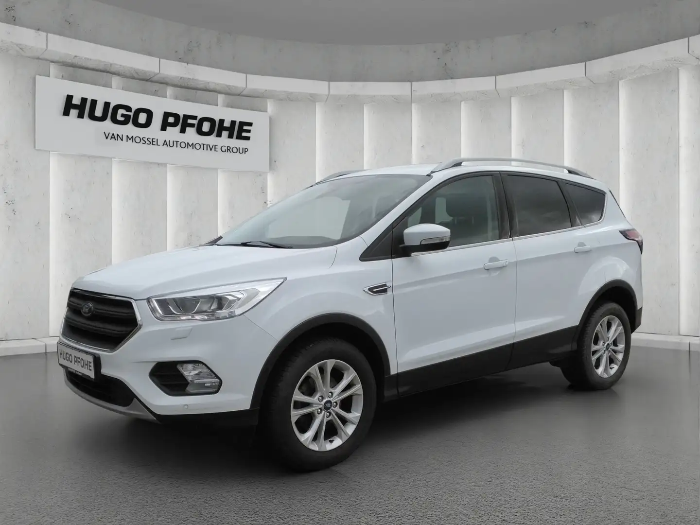 Ford Kuga 1.5 EcoBoost Titanium 4x2 AHK Wit - 1