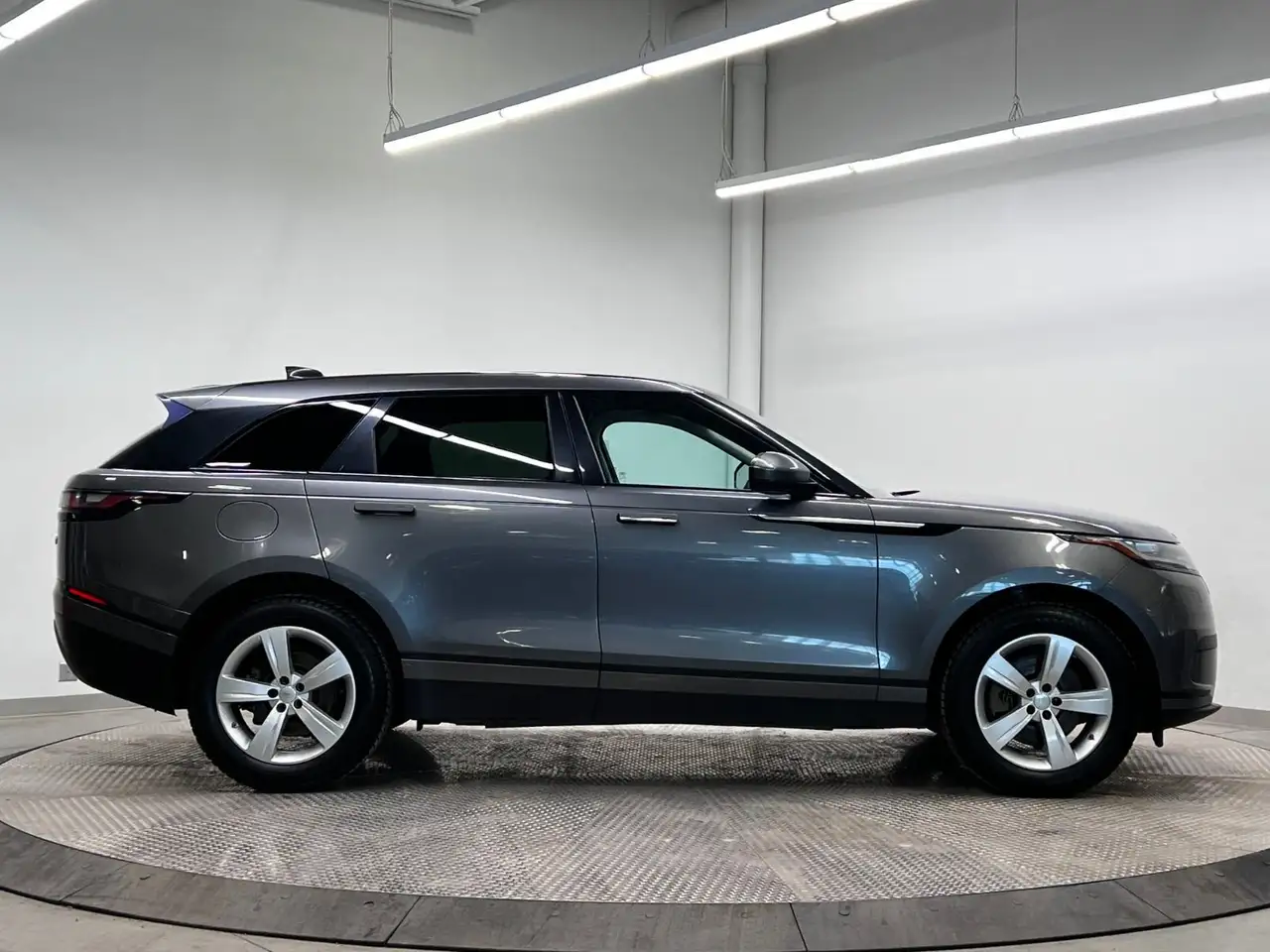 Land Rover Range Rover Velar снимка Land Rover Range Rover Velar