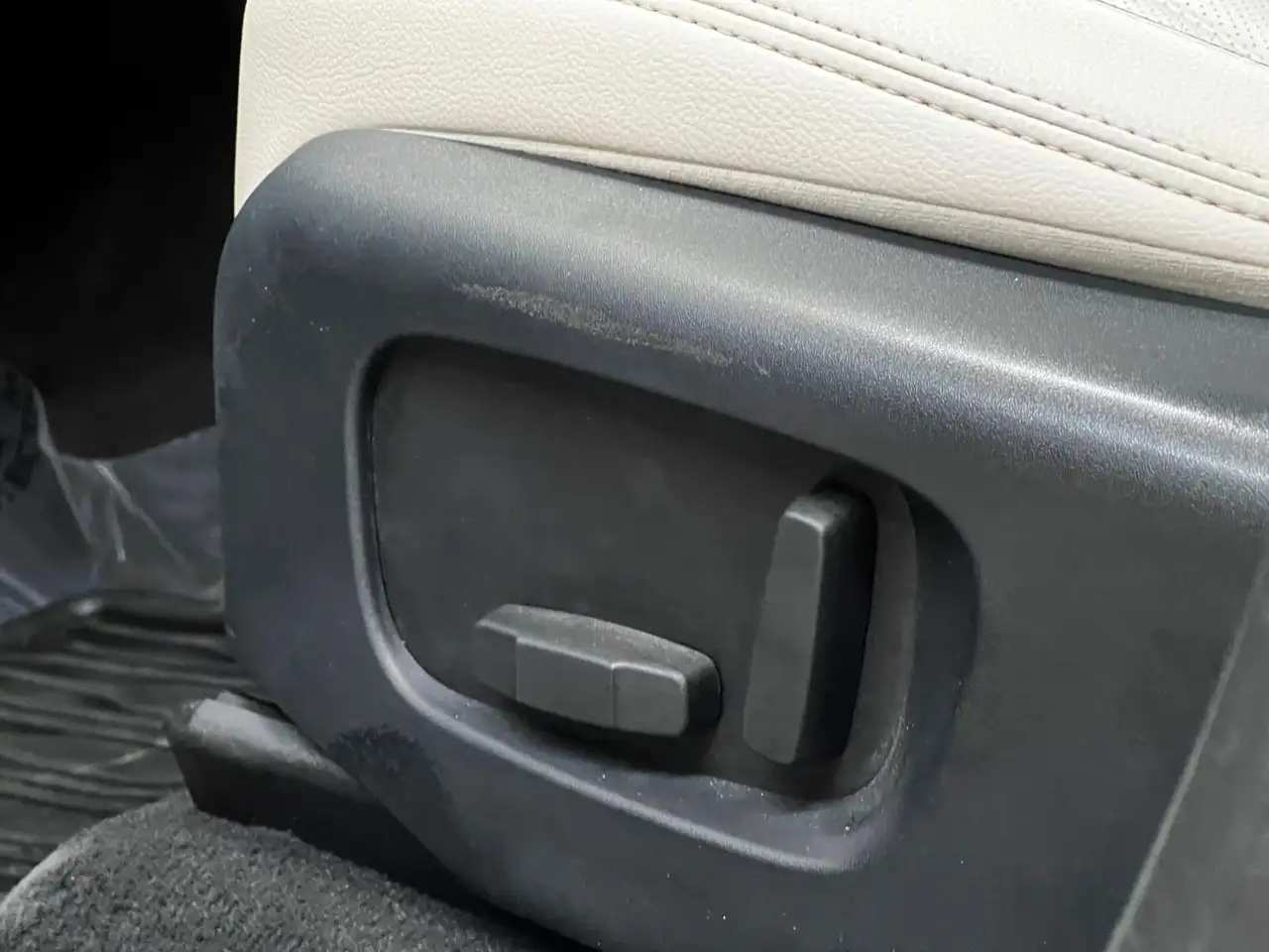 Land Rover Range Rover Velar снимка Land Rover Range Rover Velar