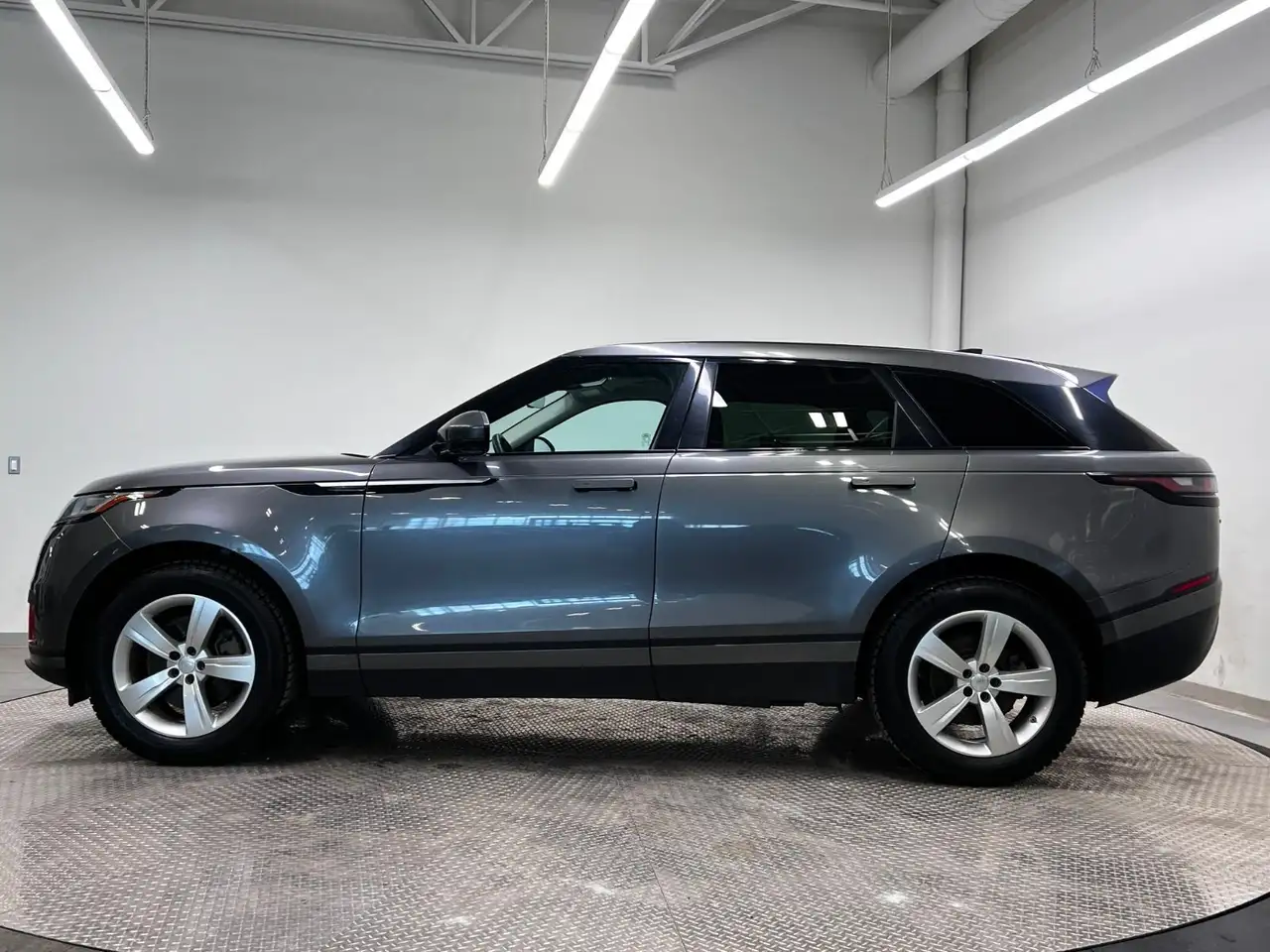 Land Rover Range Rover Velar снимка Land Rover Range Rover Velar