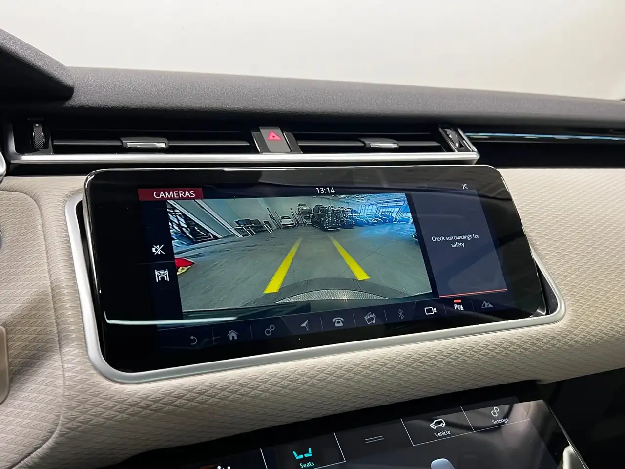 Land Rover Range Rover Velar снимка Land Rover Range Rover Velar