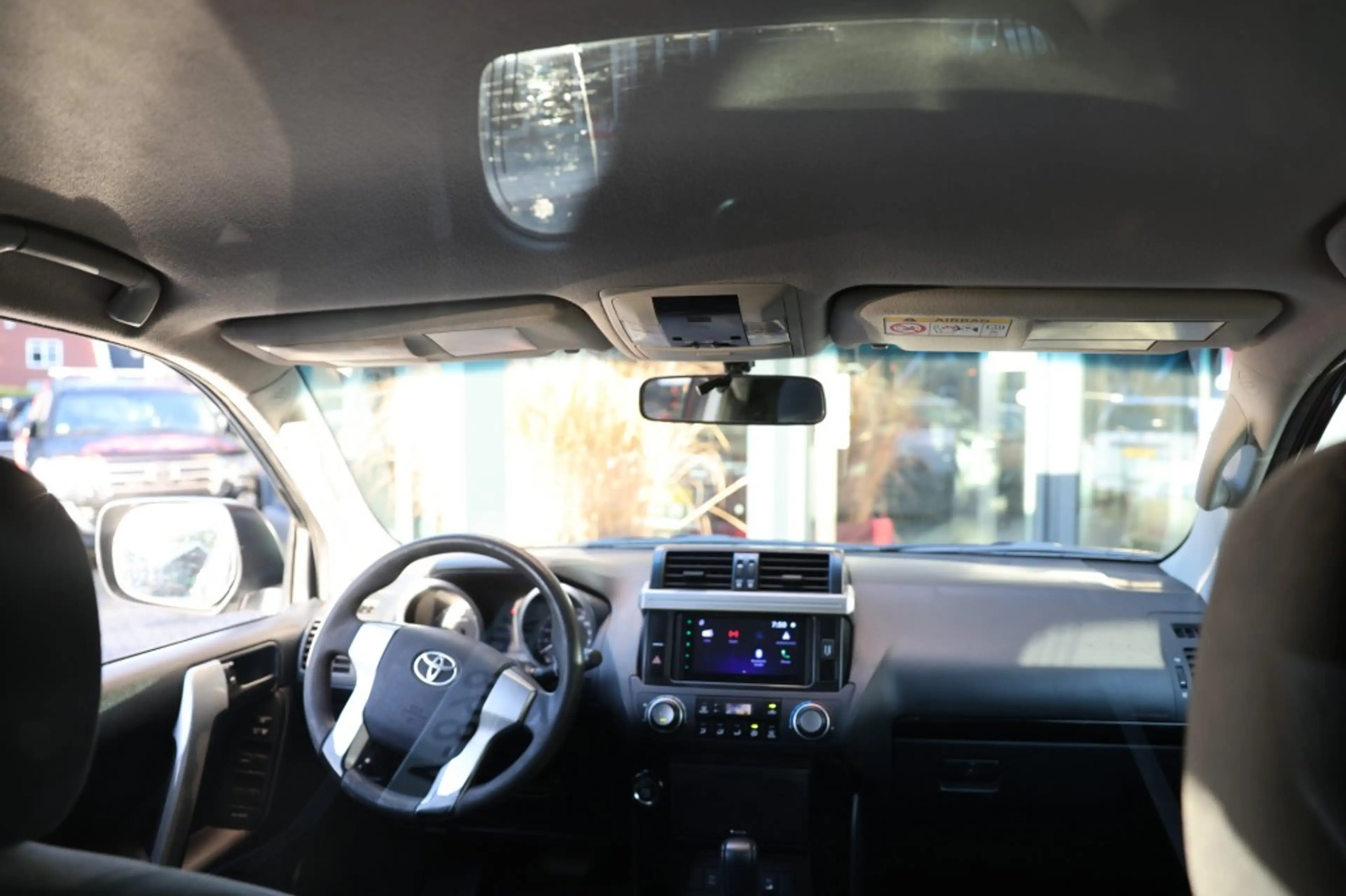 Toyota Land Cruiser 2.8 D-4D 5DRS ACTIVE A/T VAN — photo 18