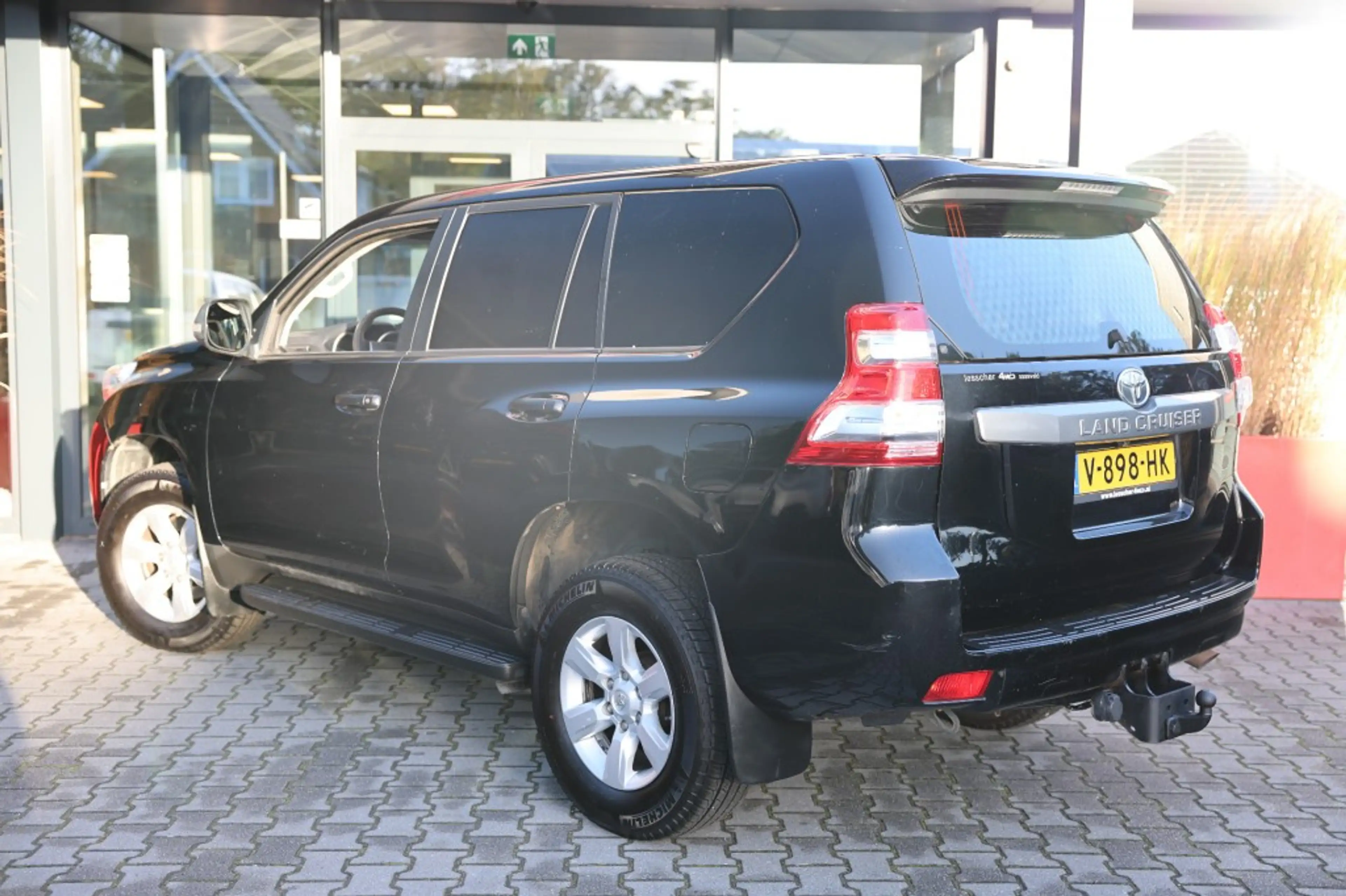 Toyota Land Cruiser 2.8 D-4D 5DRS ACTIVE A/T VAN — photo 4
