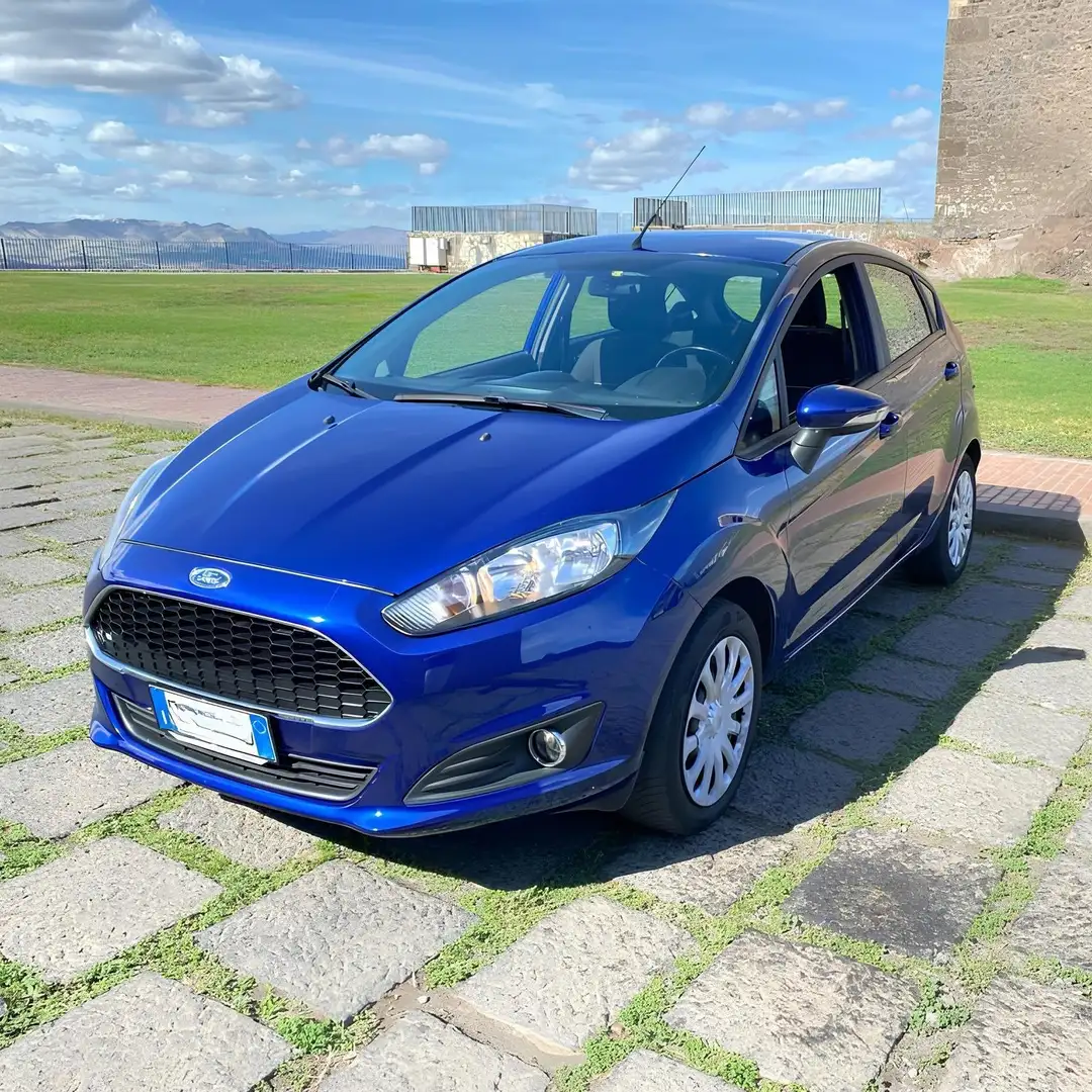 Ford Fiesta Plus 1.5 TDCi 75CV 5 porte Bleu - 2