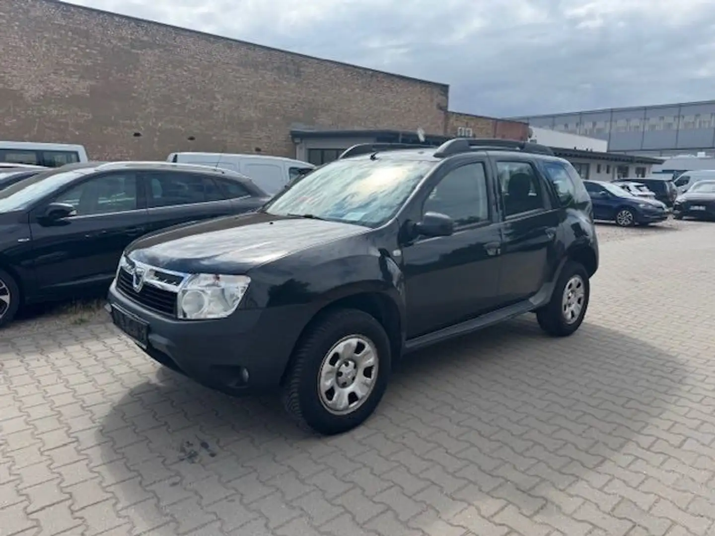 Dacia Duster I dCi90 Ice 4x2*Klima*TÜV 07/26 Noir - 1