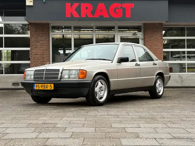 Mercedes-Benz 190 2.0 E - 4 bak - wegenbelastingvrij -