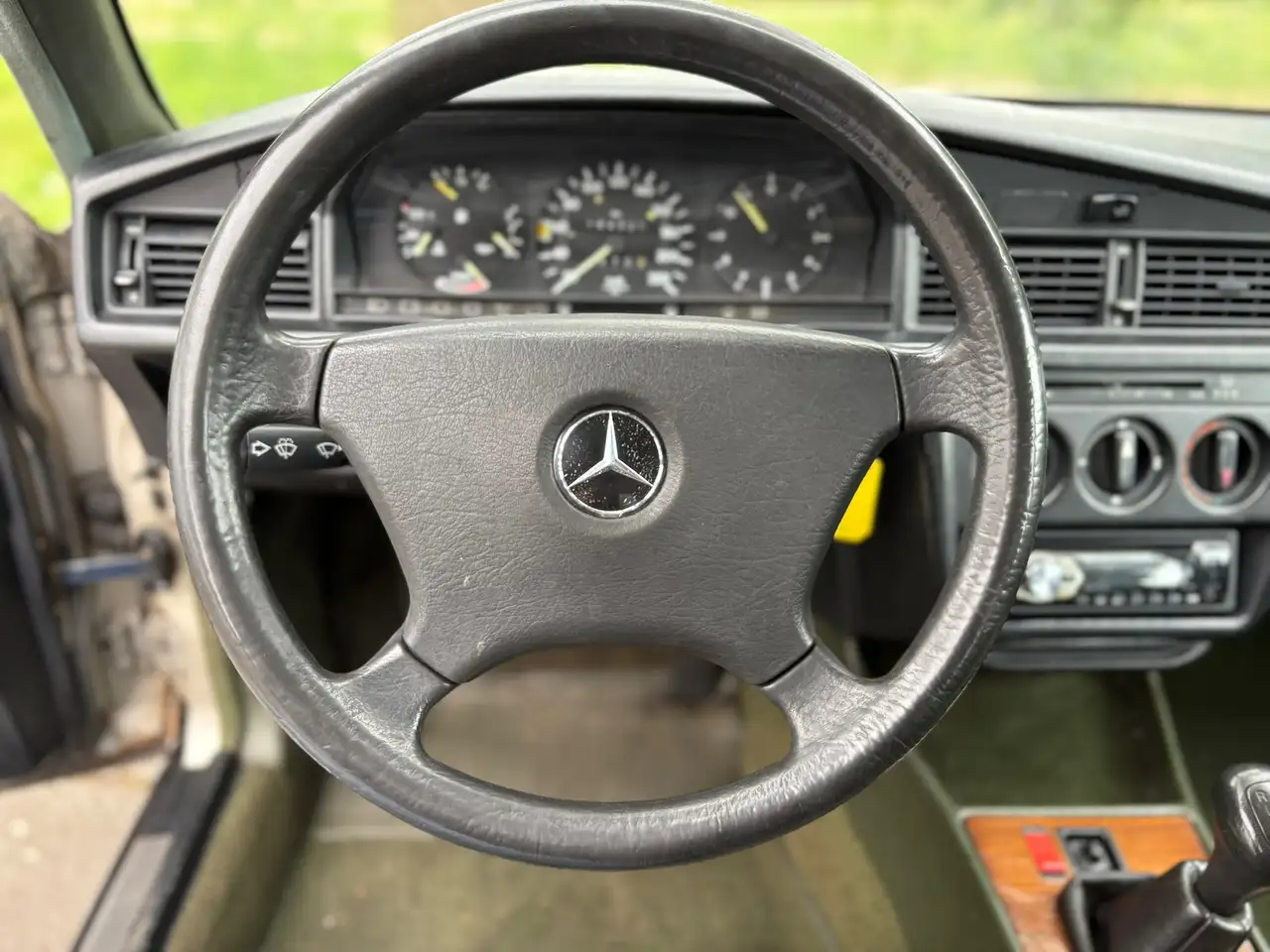 Mercedes-Benz 190 2.0 E - 4 bak - wegenbelastingvrij -, foto 12