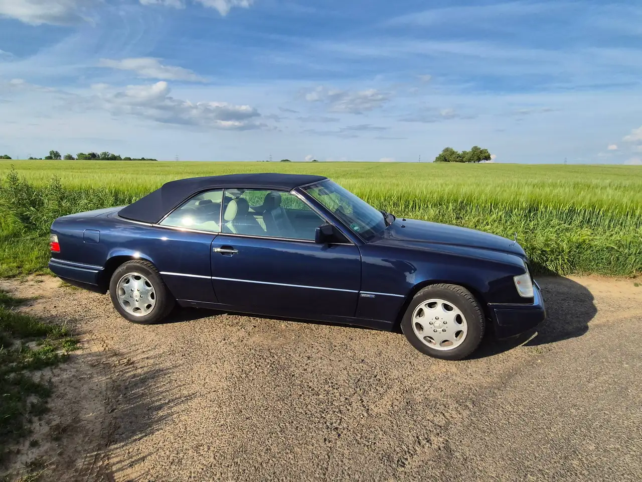Mercedes-Benz E 220, foto 6