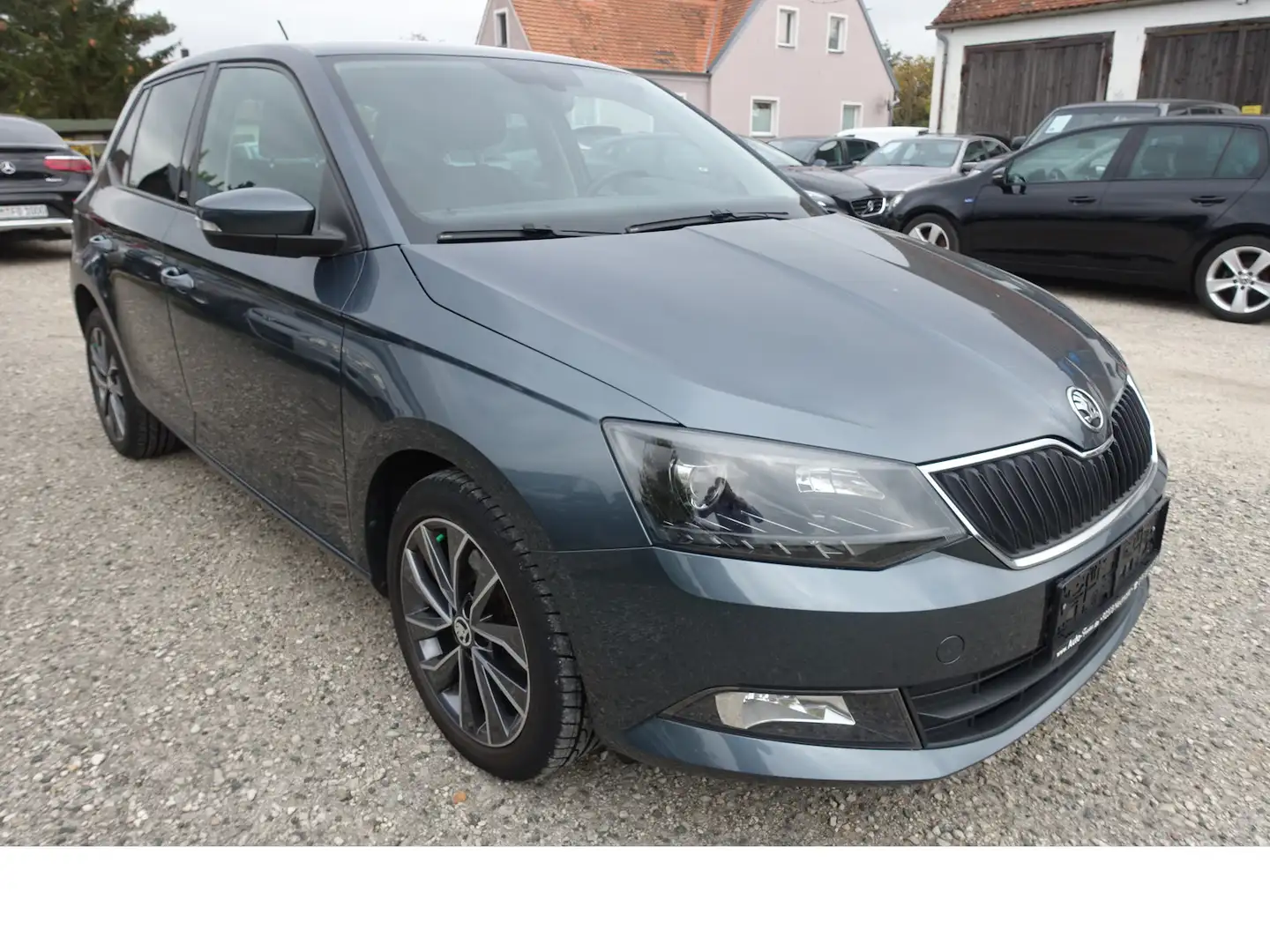 Skoda Fabia 1,2 TSI Edition PDC Sitzh. Alu Keyless go Nebel Grau - 1