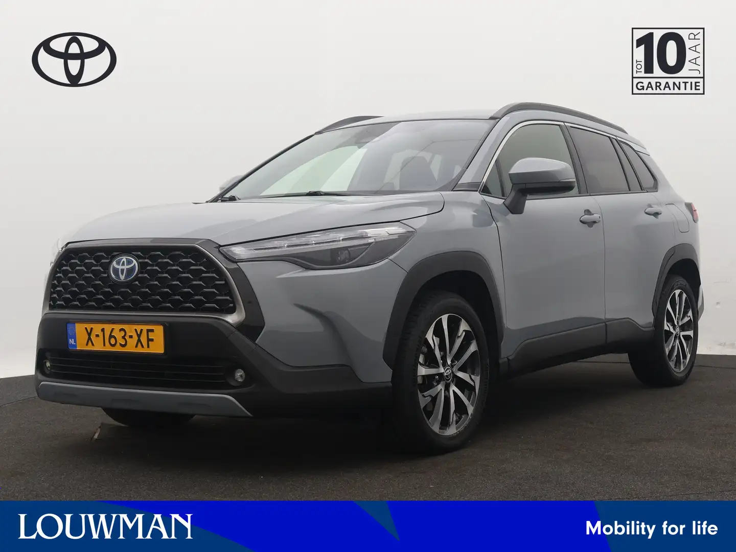 Toyota Corolla Cross Hybrid 140 Dynamic Grijs - 1