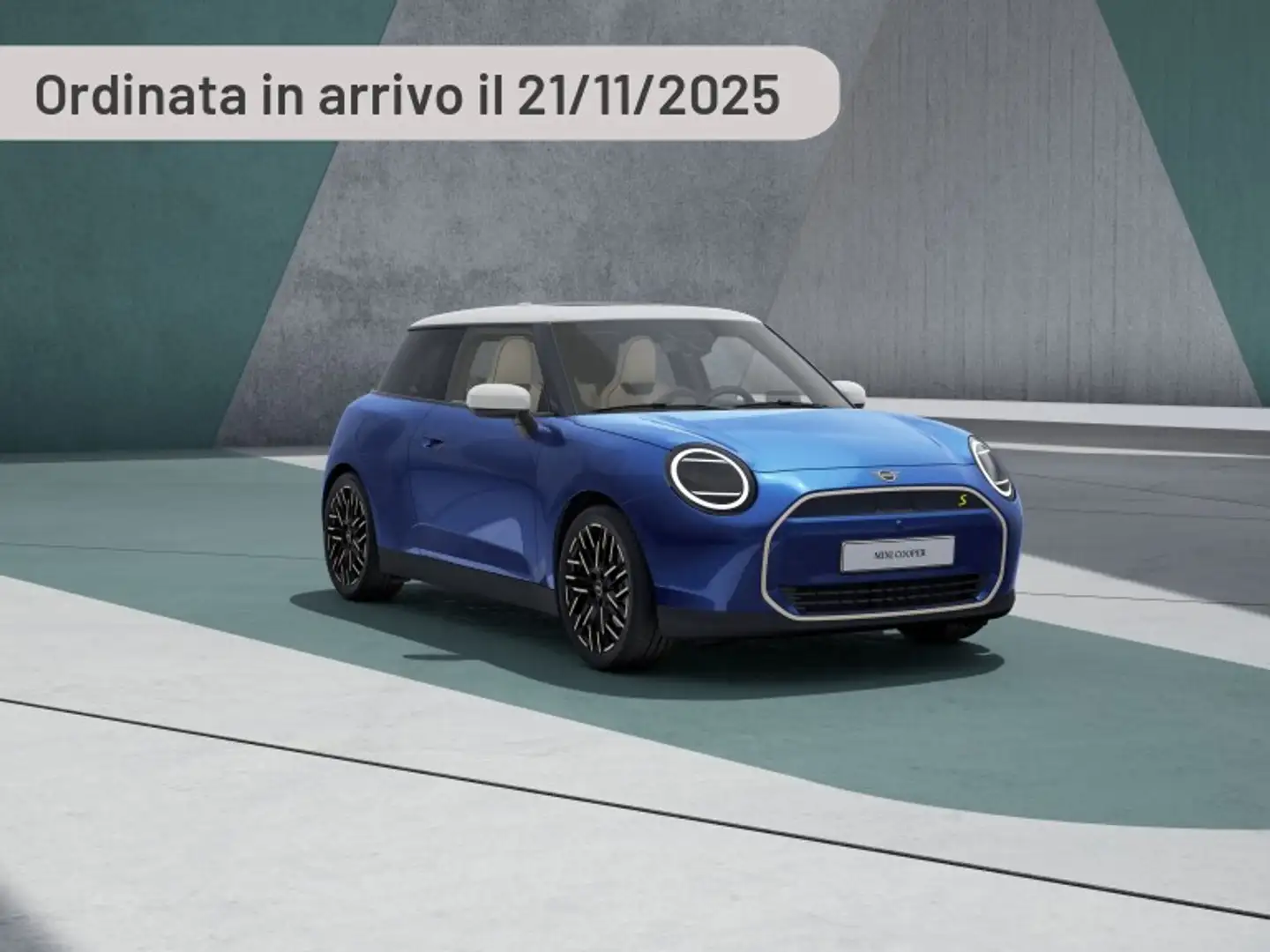 MINI Cooper E Mini Cooper E Favoured Srebrny - 1