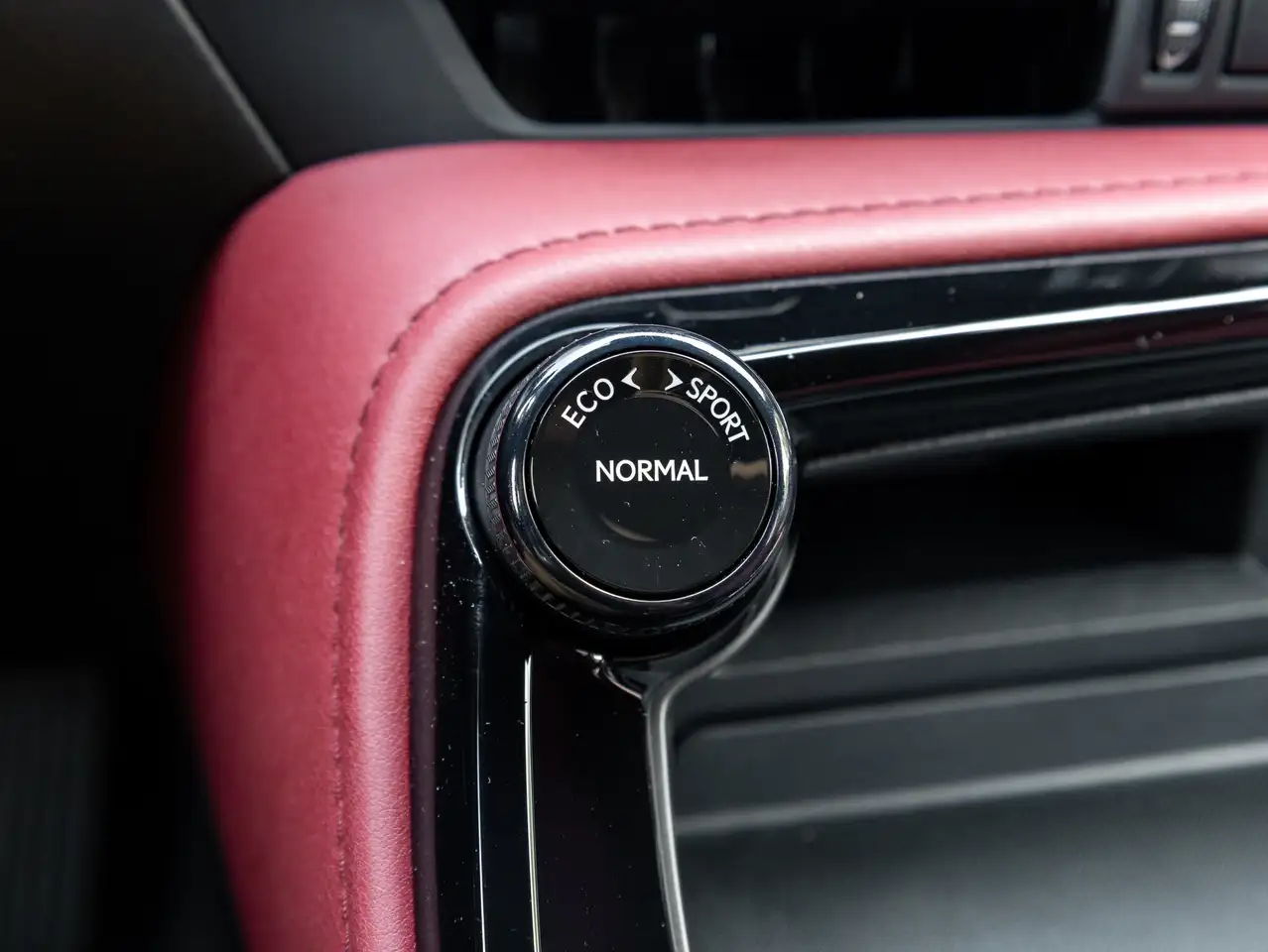 Lexus NX fotografie Lexus NX