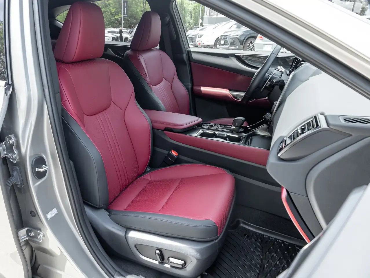 Lexus NX fotografie Lexus NX