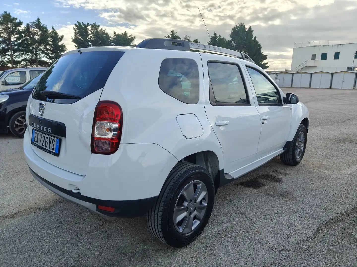 Dacia Duster 1.5 dci Prestige 4x2 110cv Weiß - 2