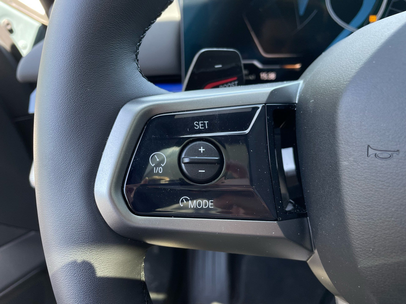 BMW 550 e xDrive M Sport Pro || AHK Pano Autobahnass — photo 12