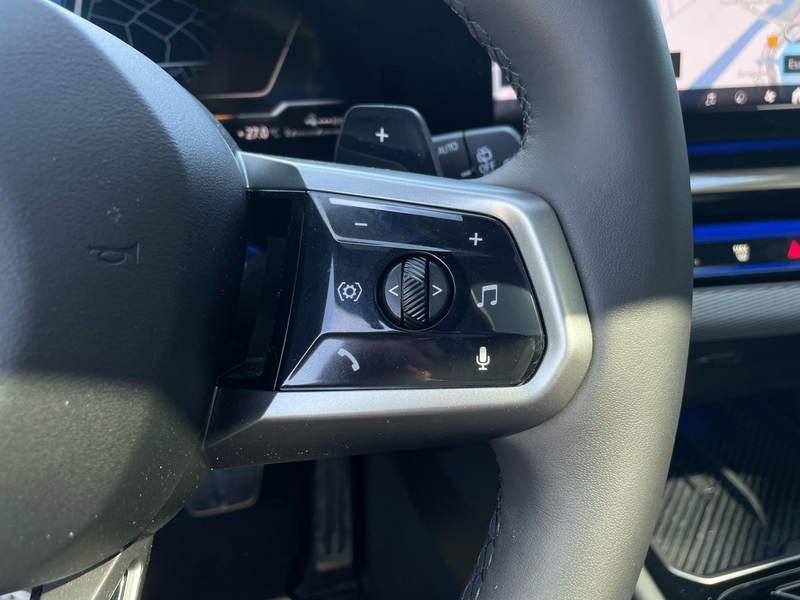 BMW 550 e xDrive M Sport Pro || AHK Pano Autobahnass — photo 11