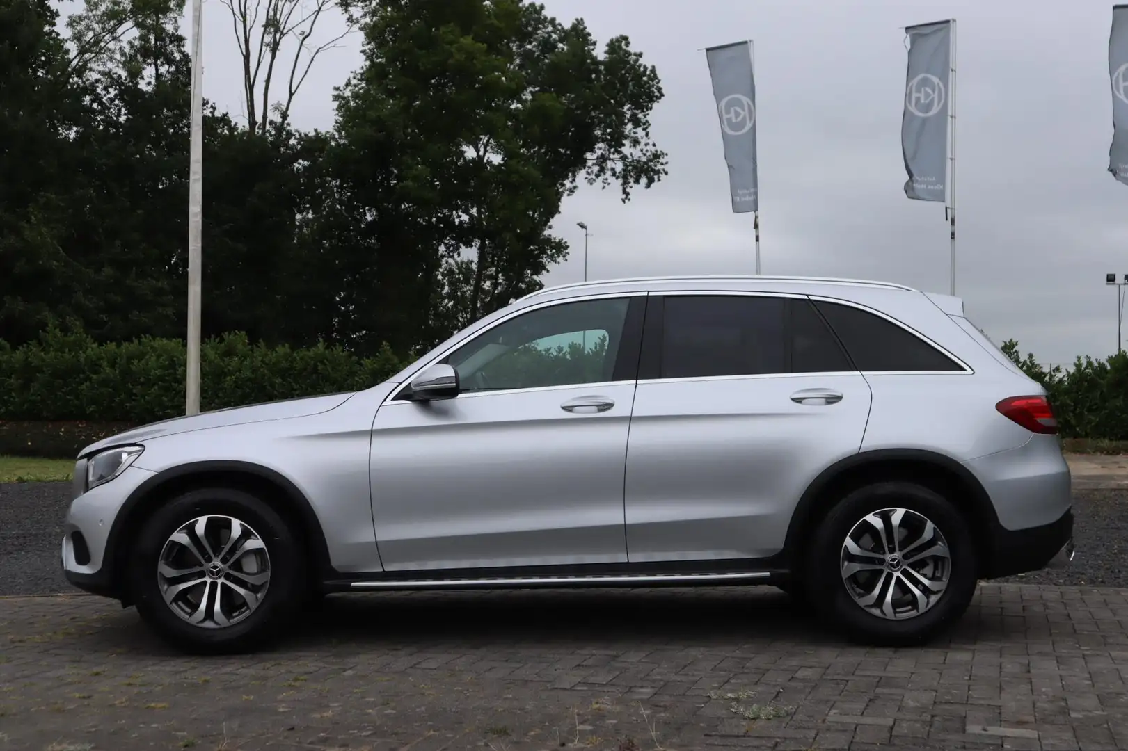 Mercedes-Benz GLC 250 4MATIC Pano, Stoelverwaming, Cruisecontrol Zilver - 2