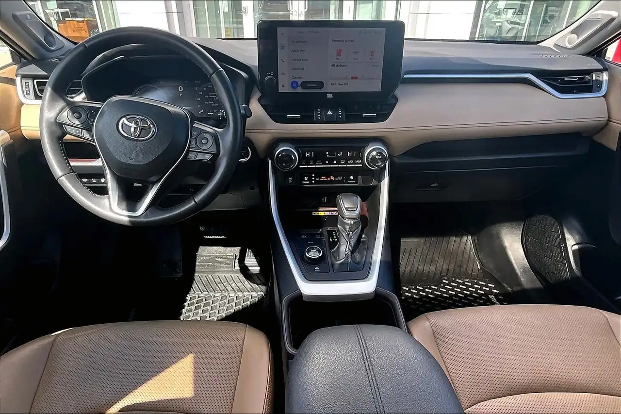 Toyota RAV 4 снимка Toyota RAV 4
