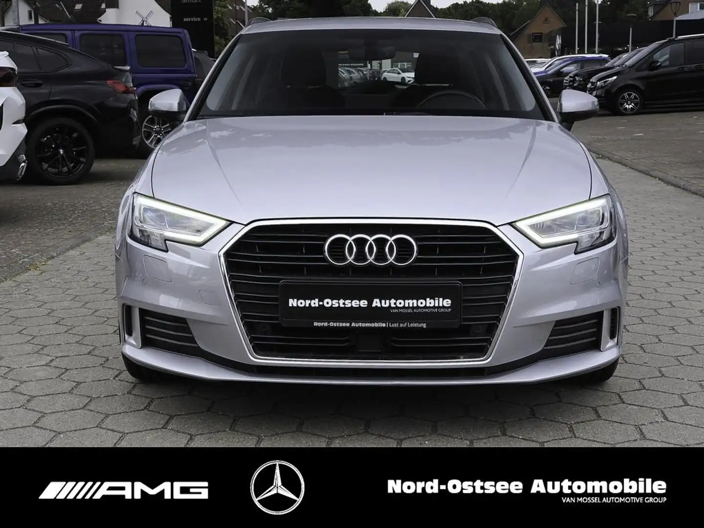 Audi A3 Sportback 30  AHK VORB. SOUND LED PDC DAB NAV Argent - 2