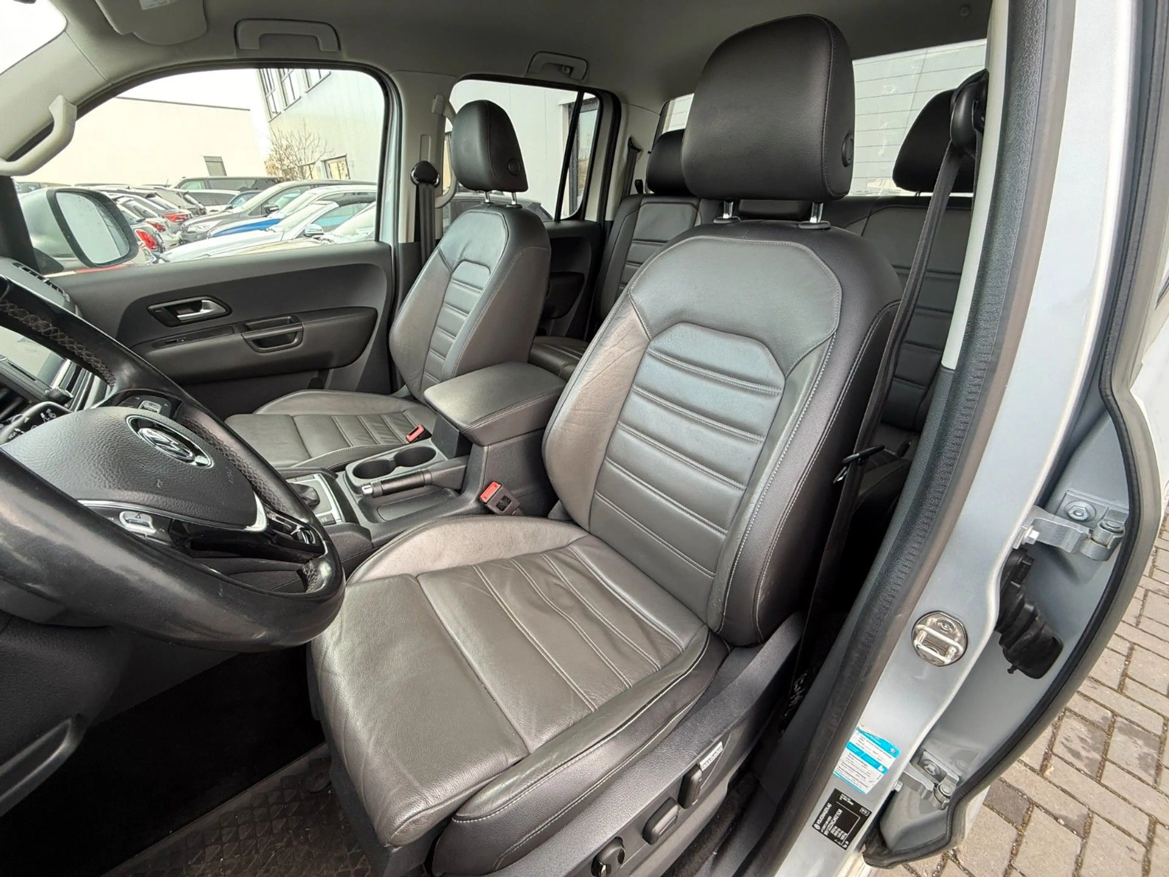Volkswagen Amarok 3.0TDI V6 Highline DoubleCab 4Motion AHK — photo 10