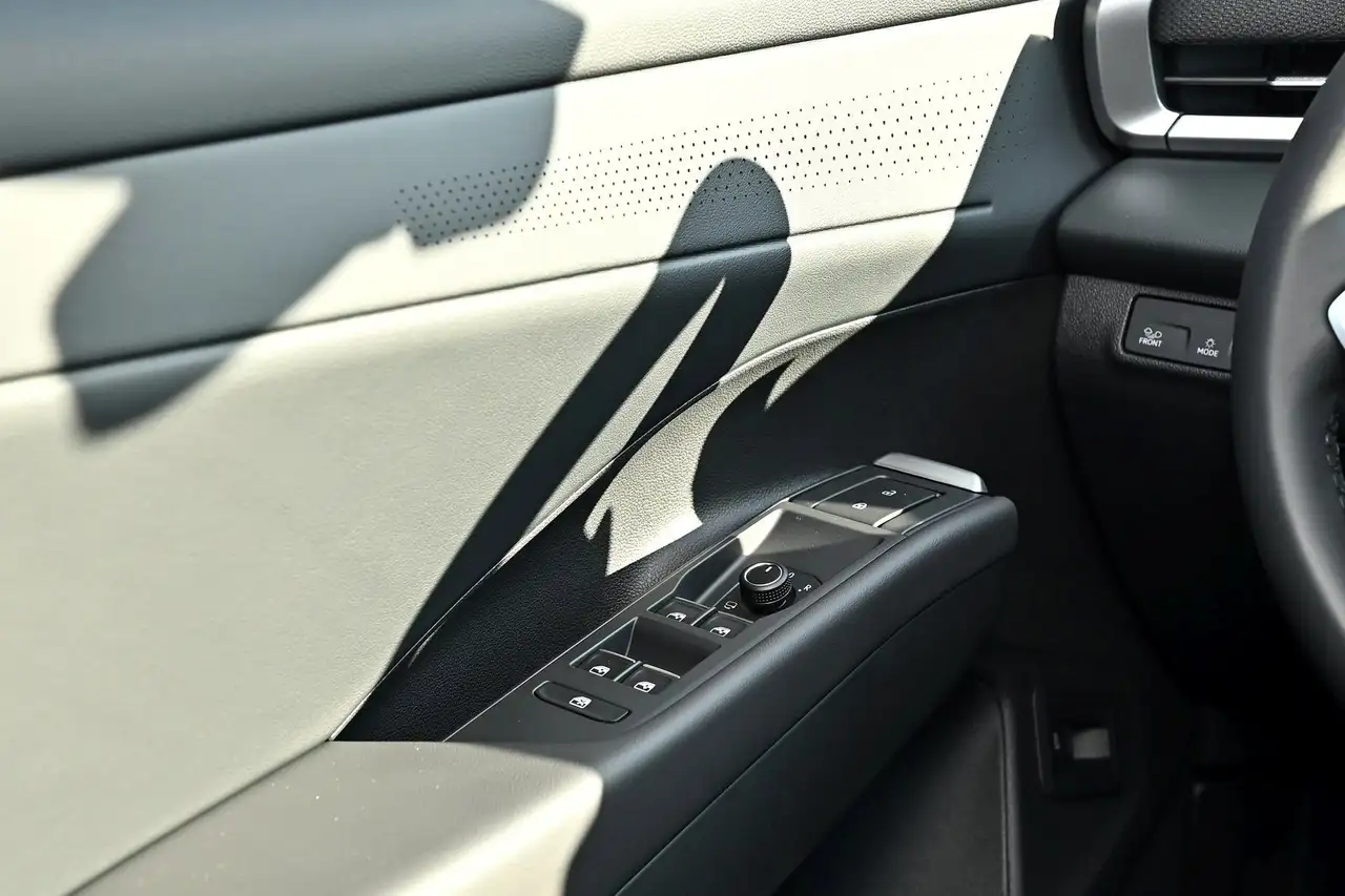 Volkswagen T-Roc Style 1.5 l eTSI OPF 110 kW (150 P Style 16