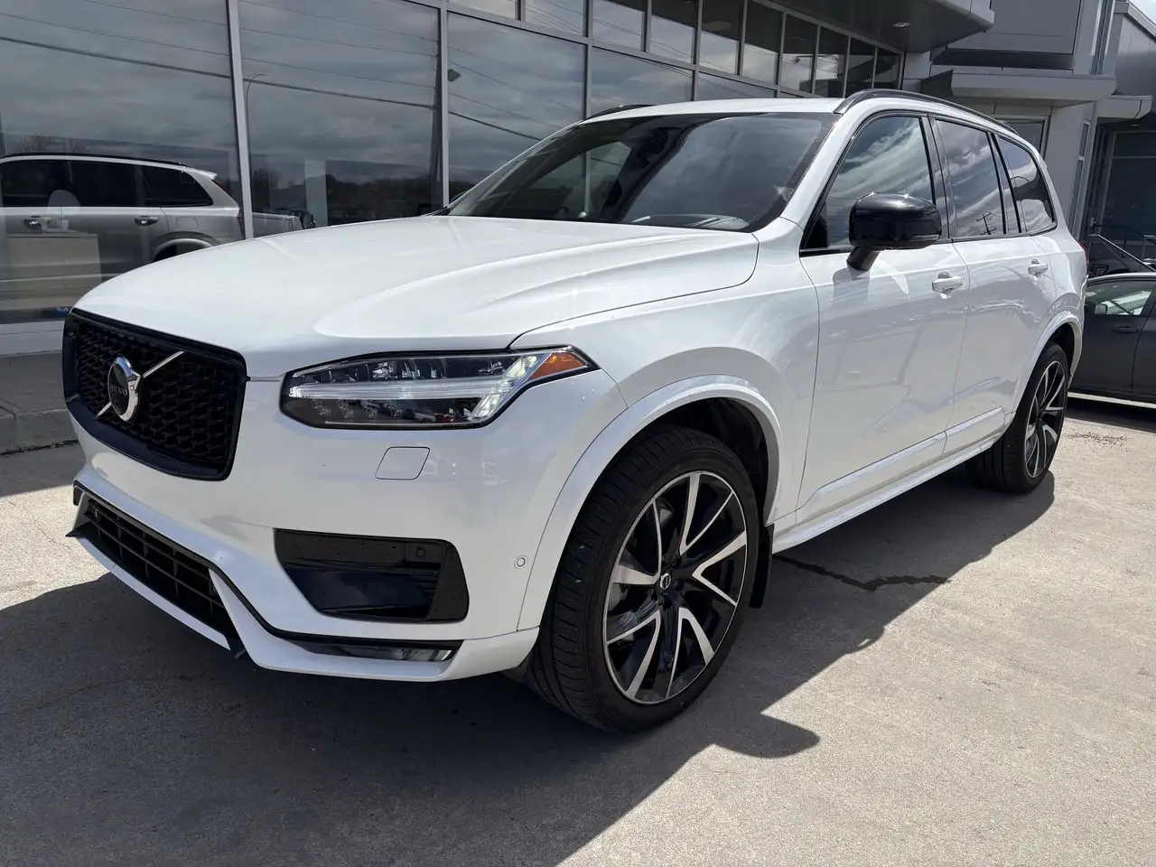 2023 Volvo XC90