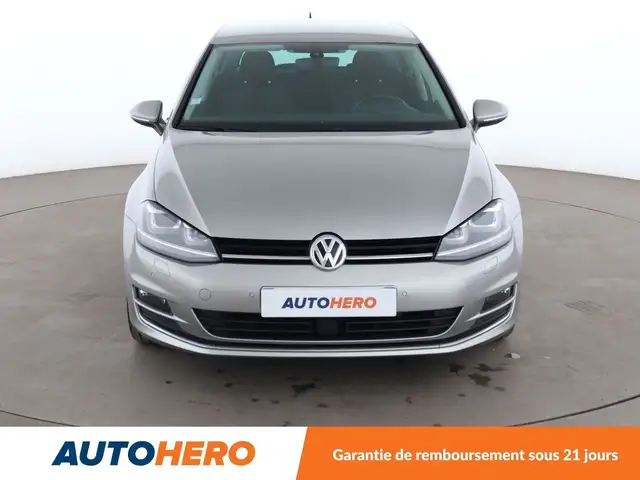 Volkswagen Golf view 9