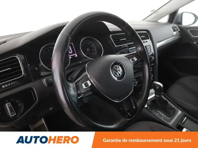 Volkswagen Golf view 11
