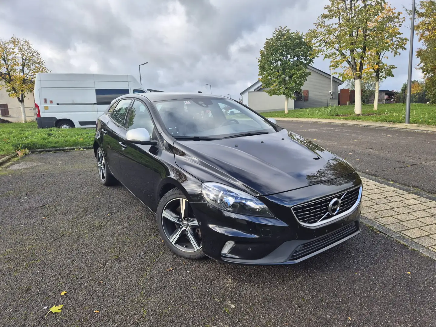 Volvo V40 Kinetic Noir - 2