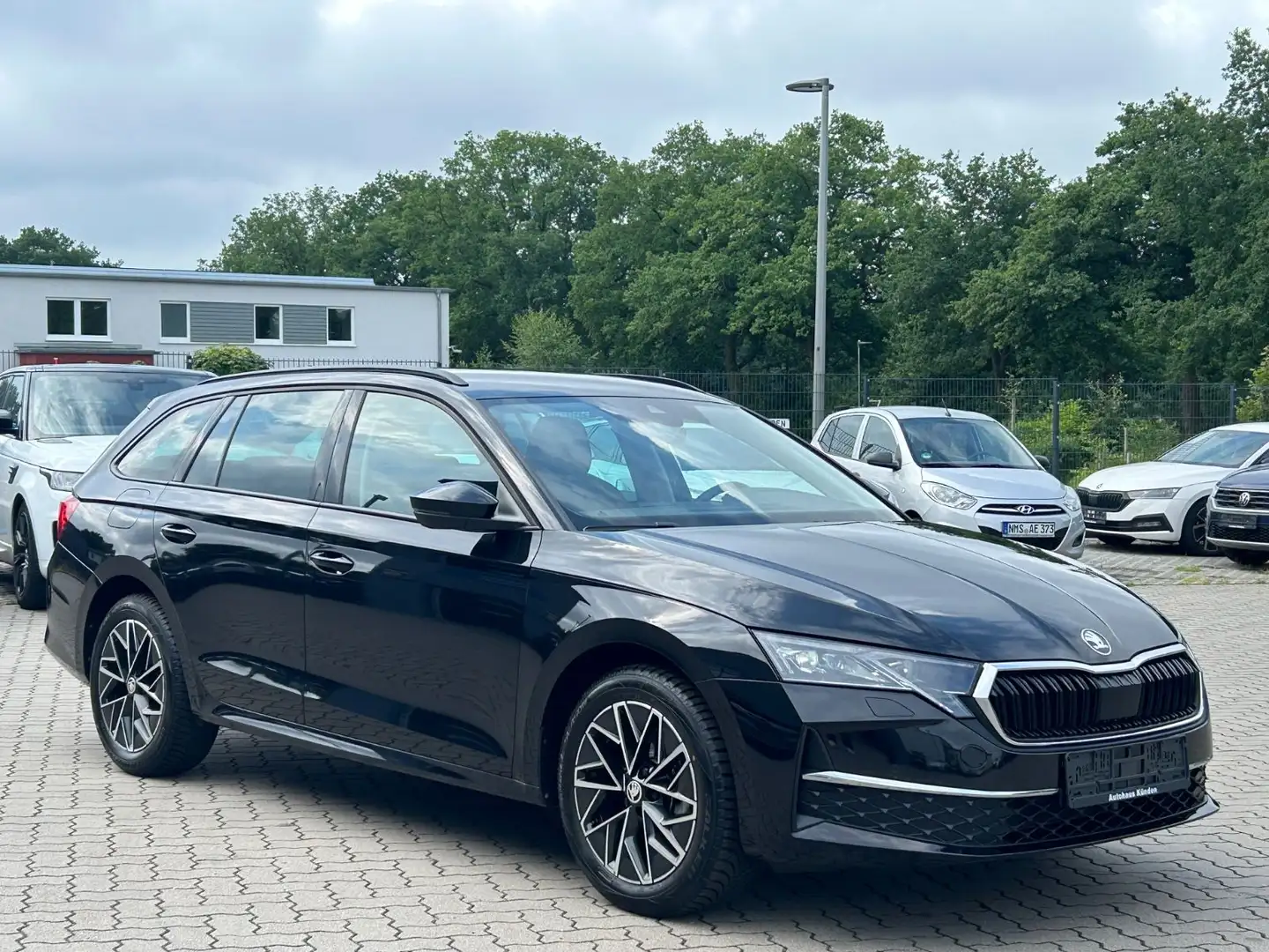 Skoda Octavia 1.5 TSI °RFK°VC°ACC°Navi° Nero - 2