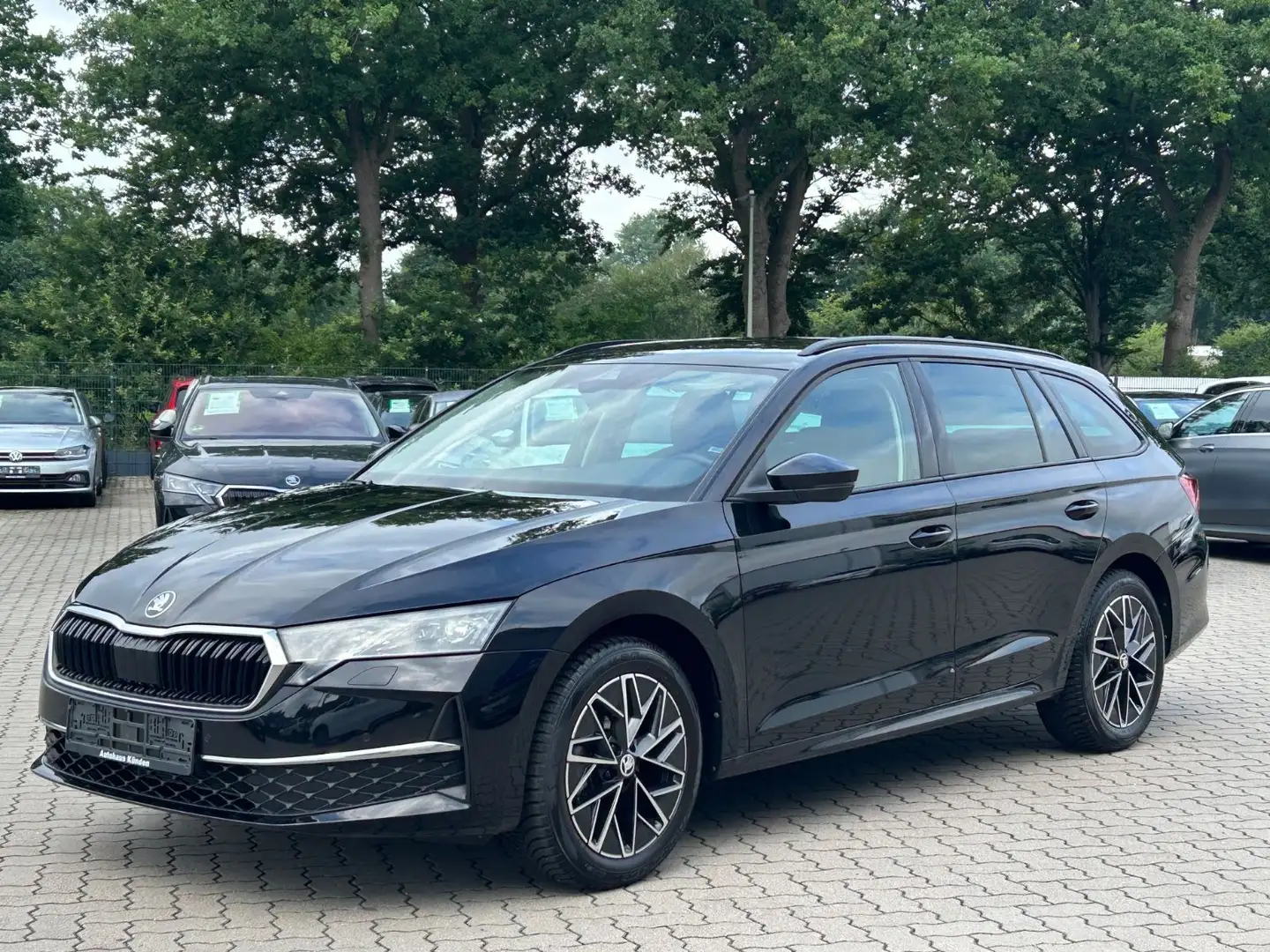 Skoda Octavia 1.5 TSI °RFK°VC°ACC°Navi° Nero - 1