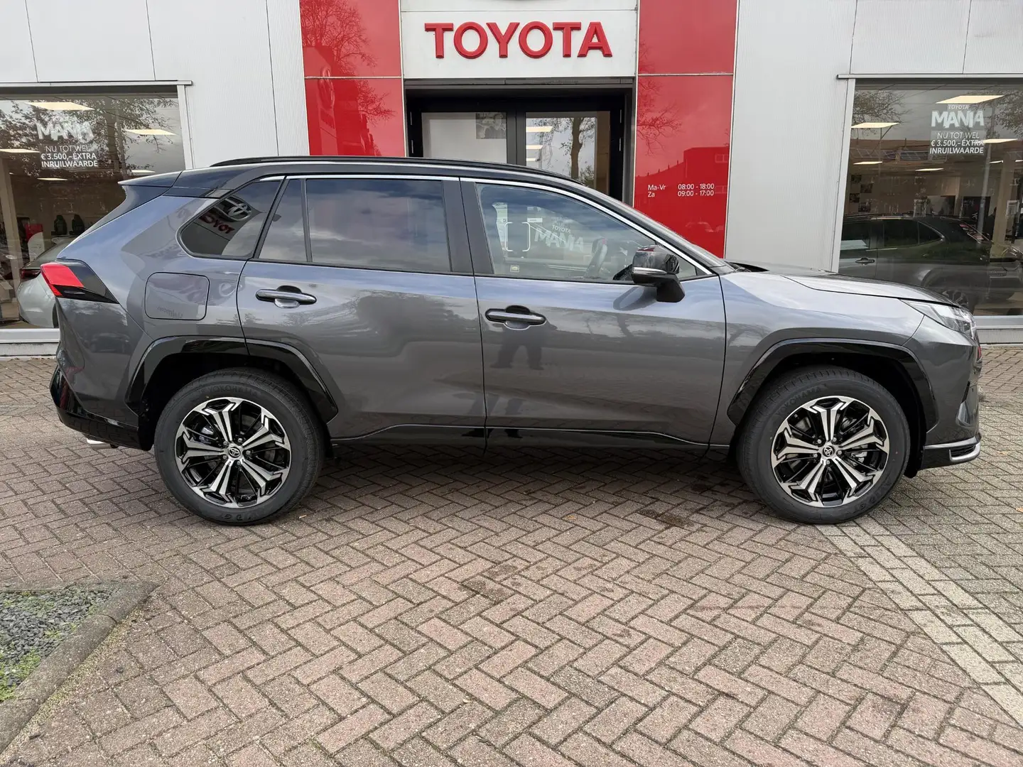 Toyota RAV 4 Plug-in Hybrid 300 AWD Bi-Tone Plus - 2